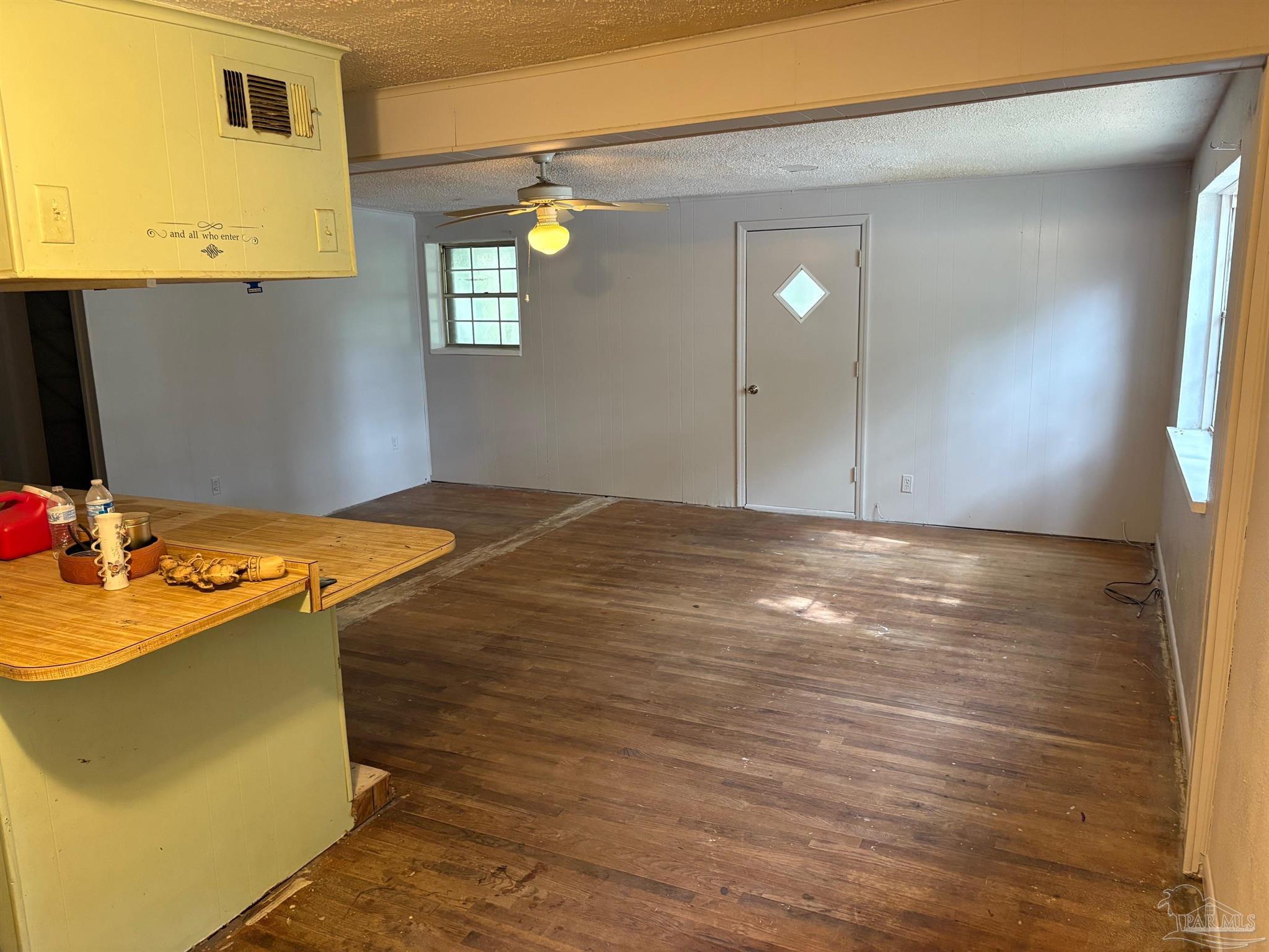 20 Redwood Cir