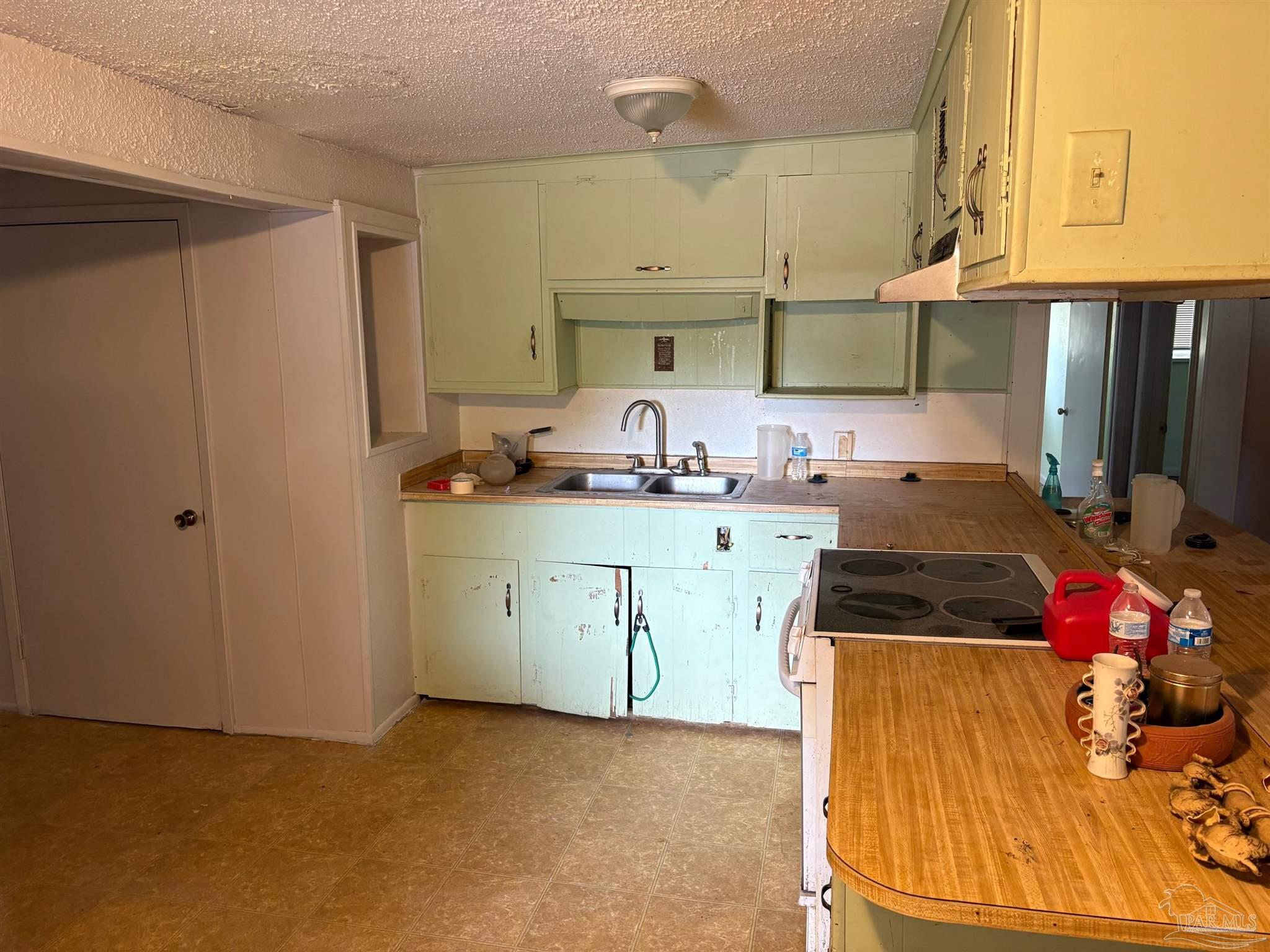 20 Redwood Cir