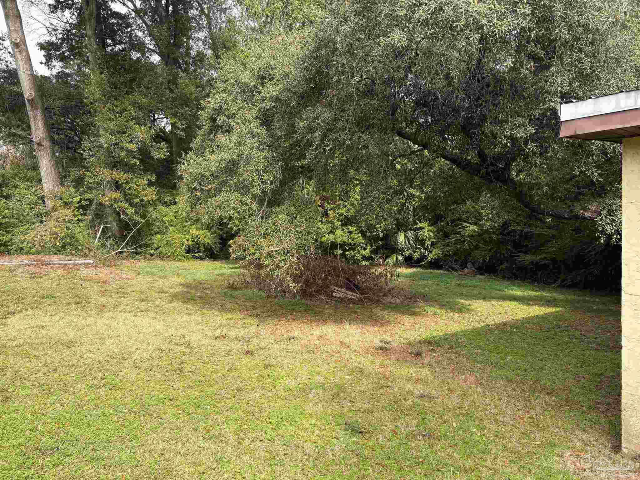 20 Redwood Cir