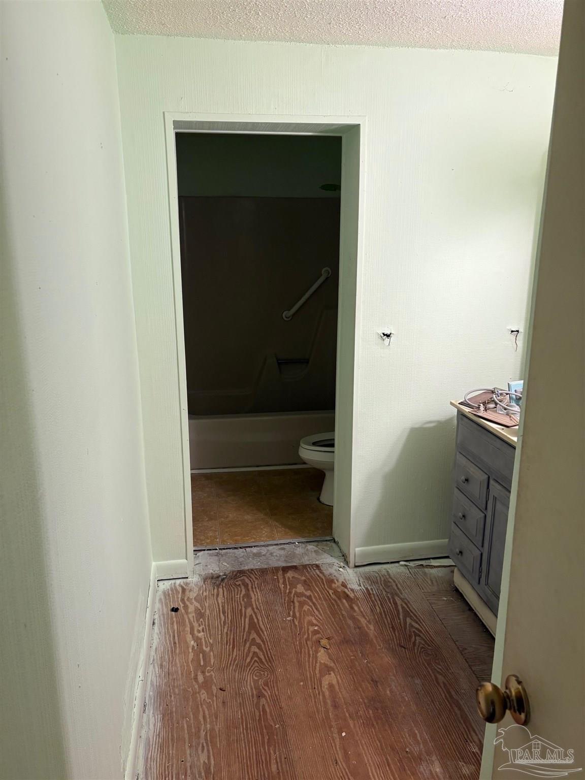 20 Redwood Cir