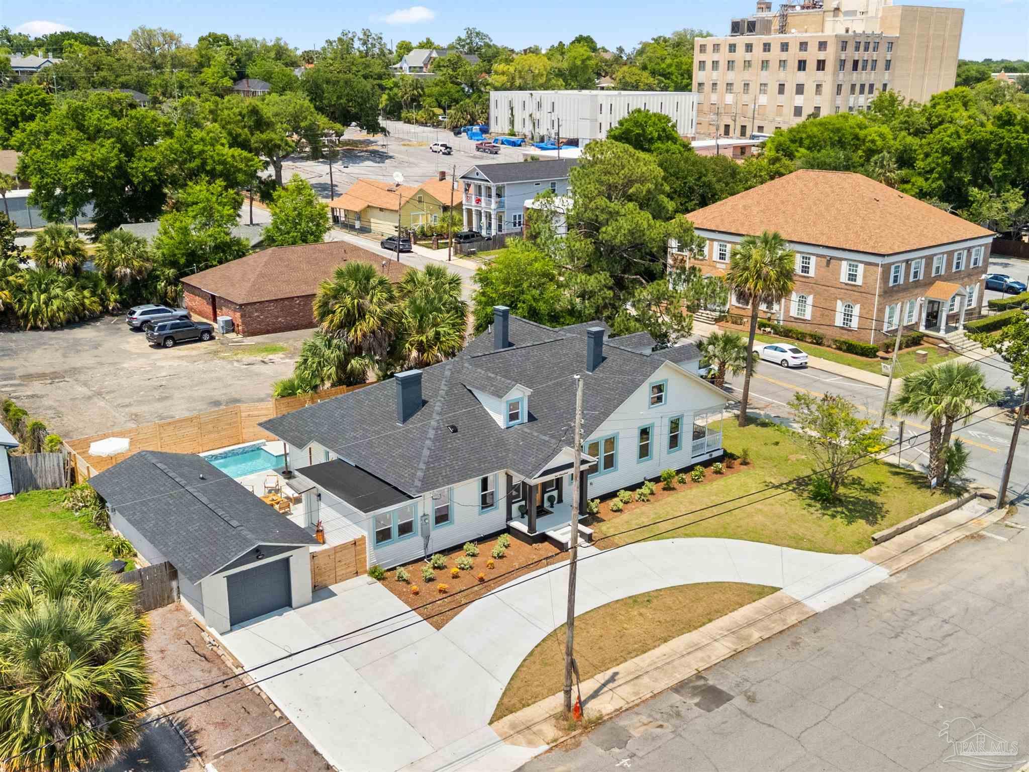 200 W Wright St