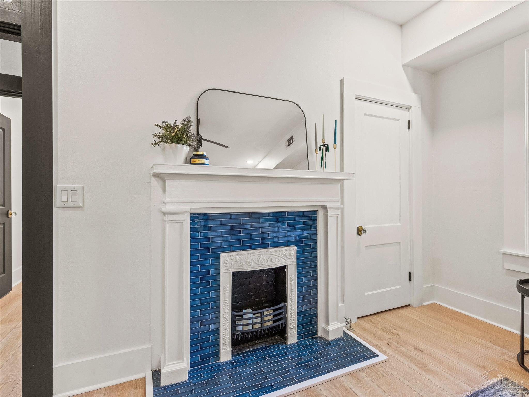200 W Wright St