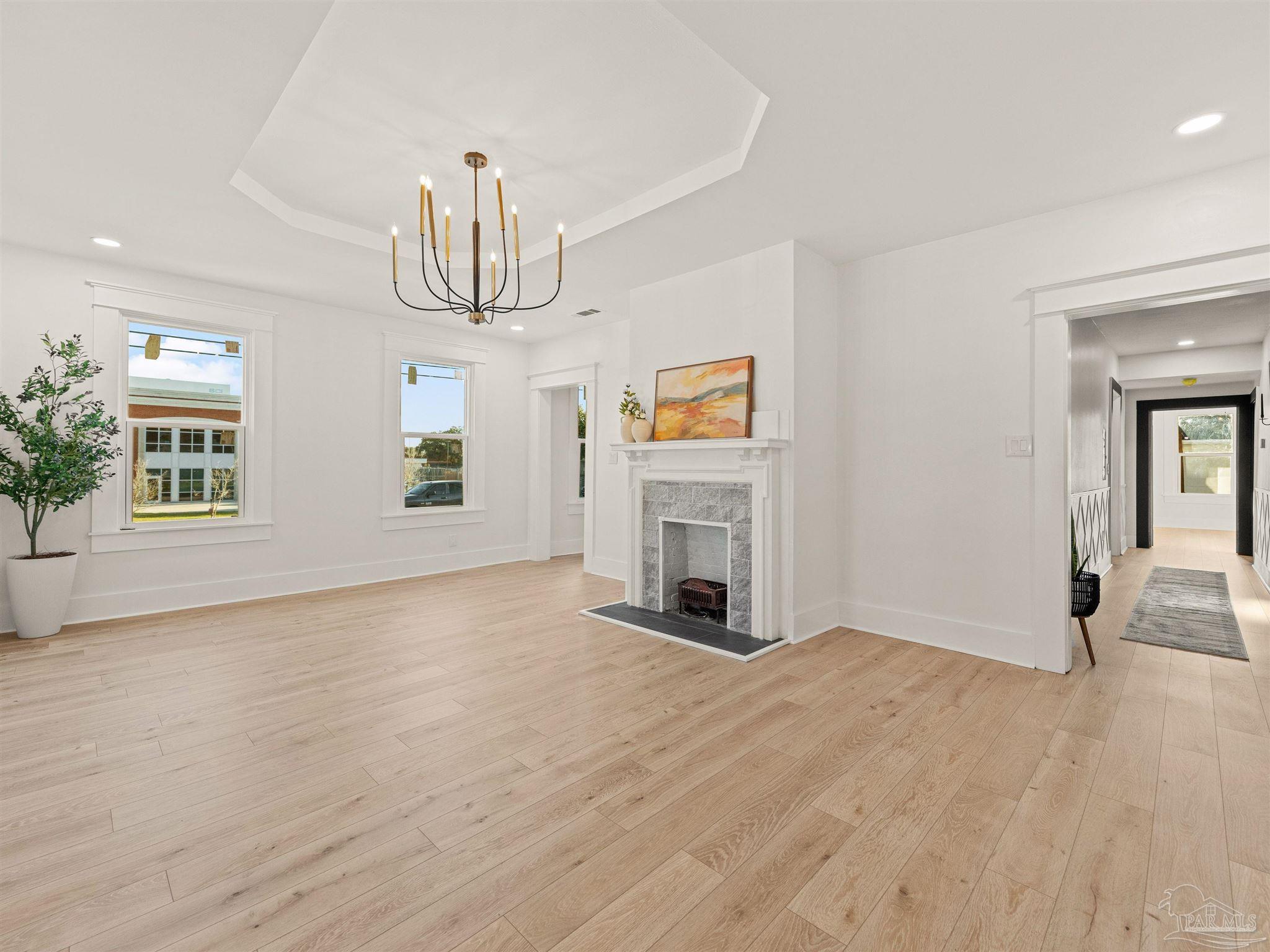 200 W Wright St