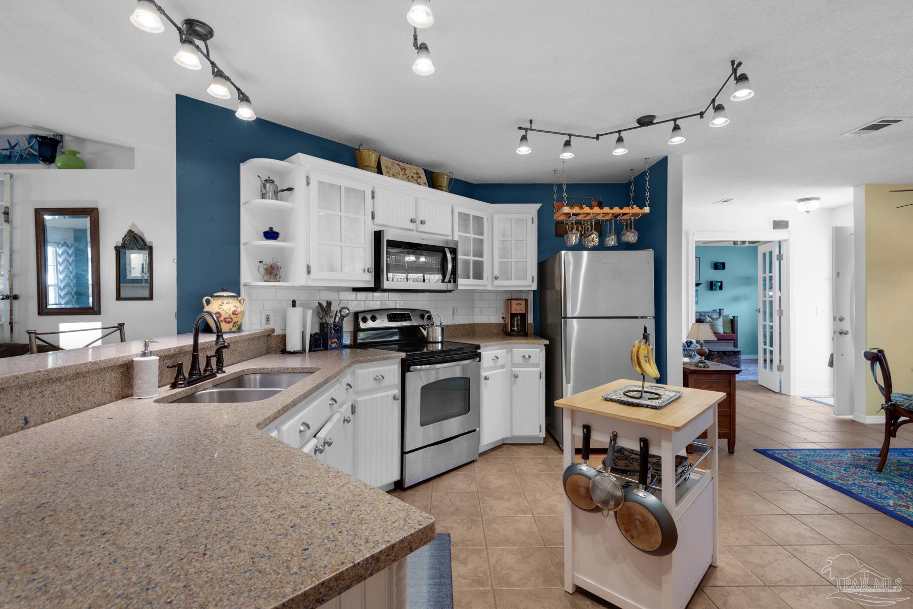 2260 Valle Escondido Dr