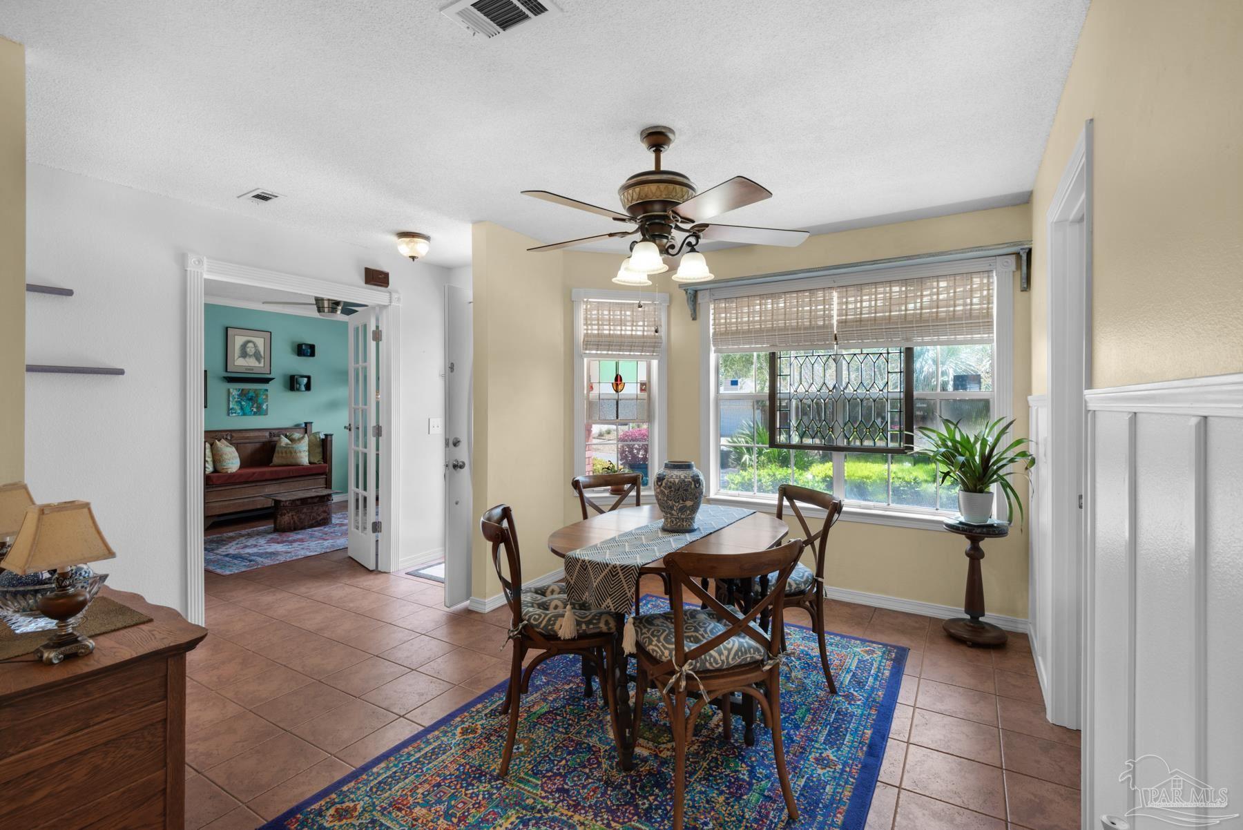 2260 Valle Escondido Dr