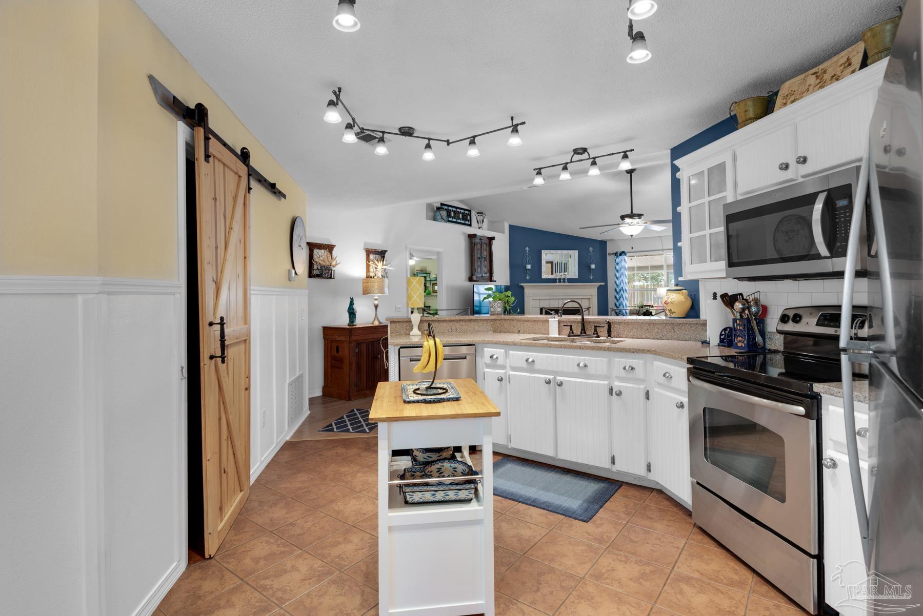 2260 Valle Escondido Dr