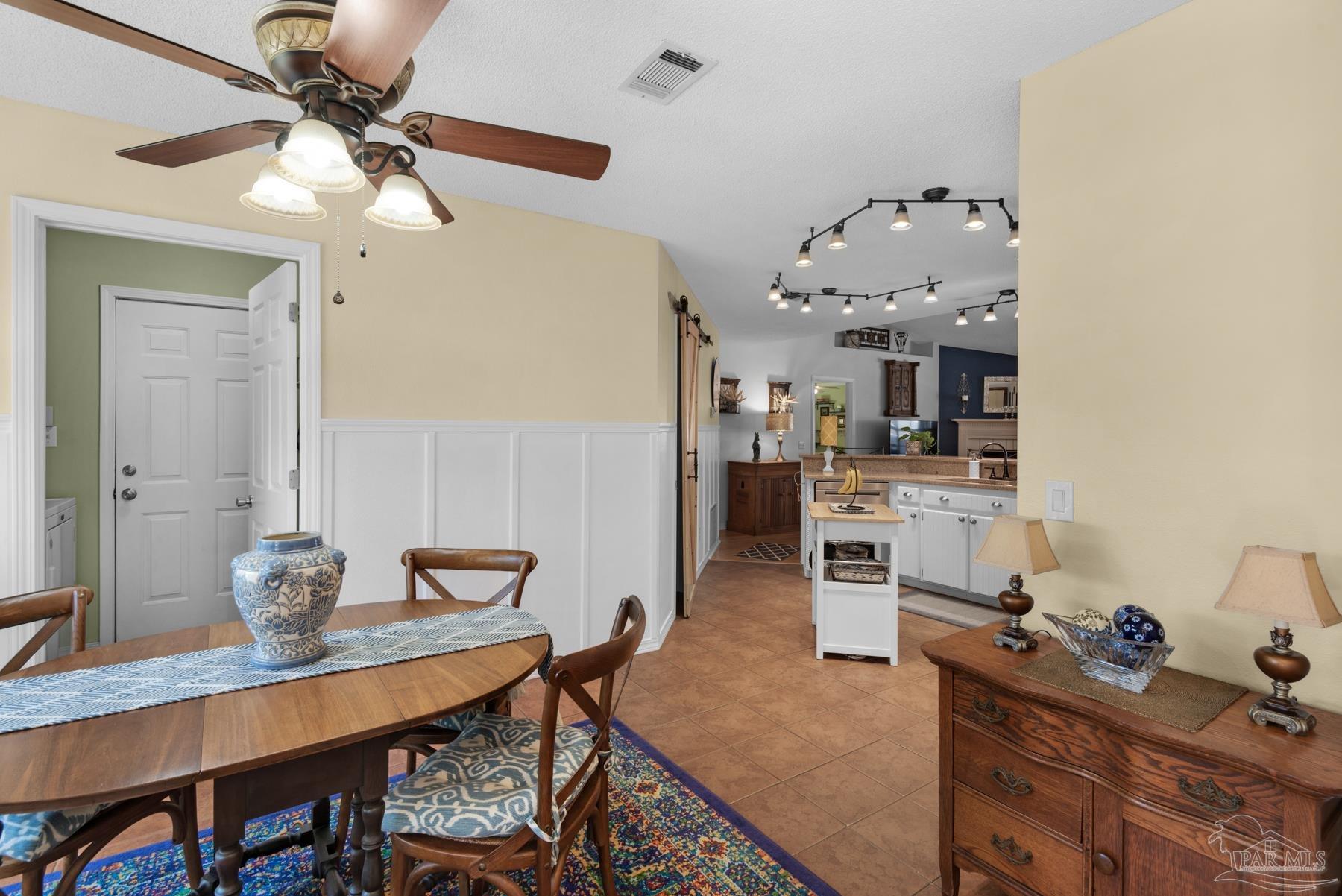 2260 Valle Escondido Dr