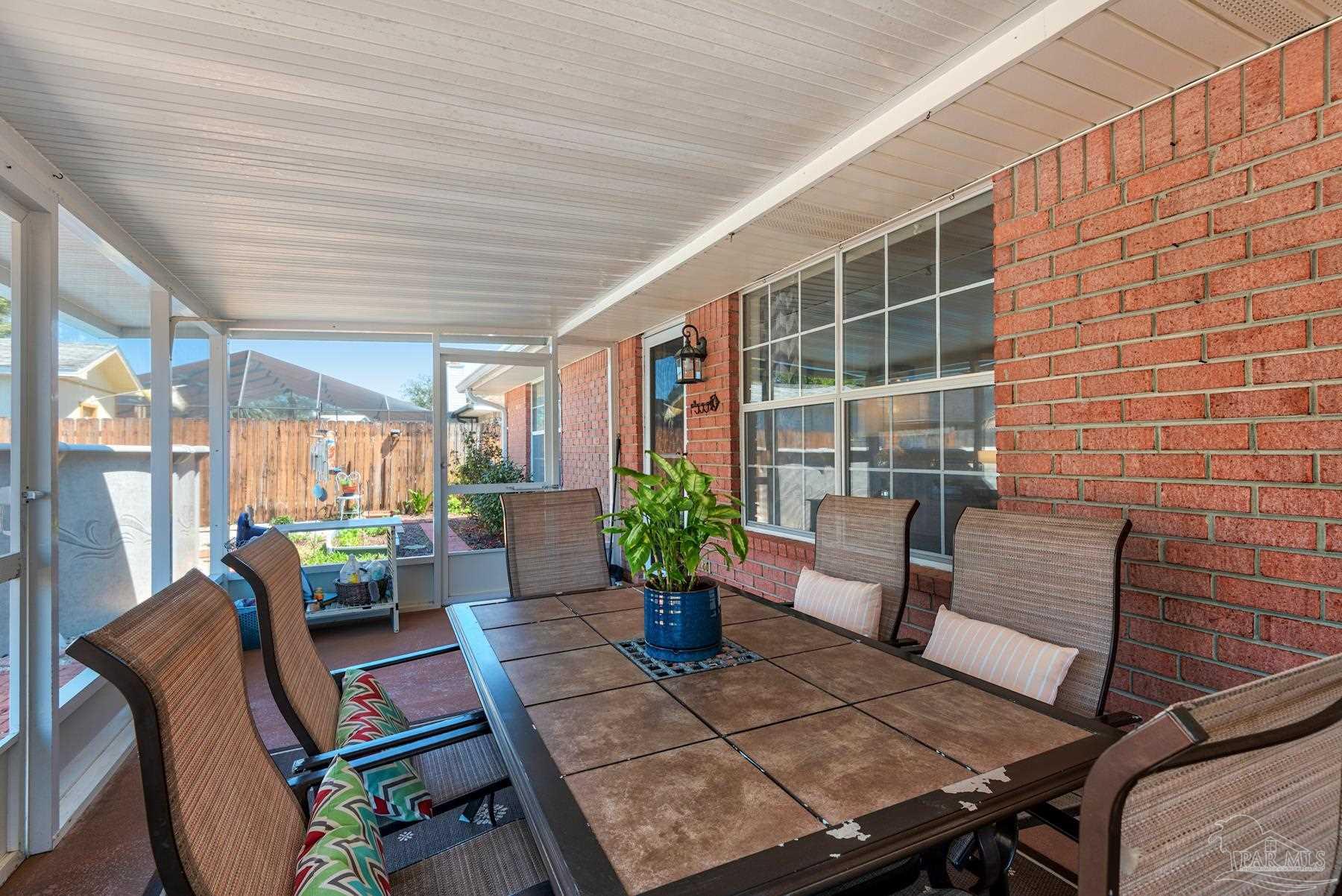 2260 Valle Escondido Dr
