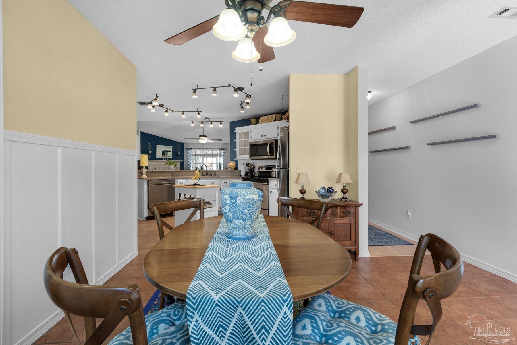2260 Valle Escondido Dr