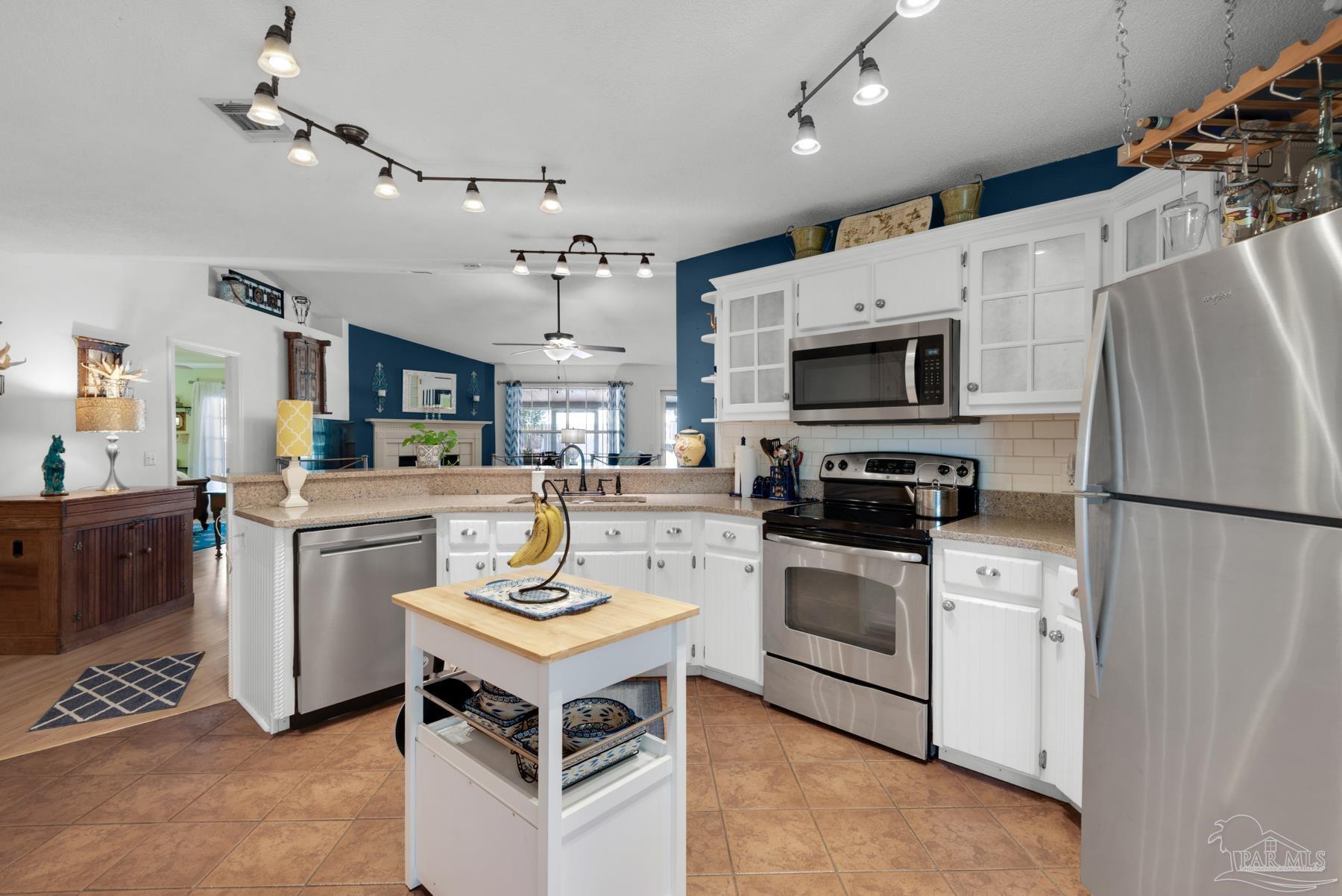 2260 Valle Escondido Dr