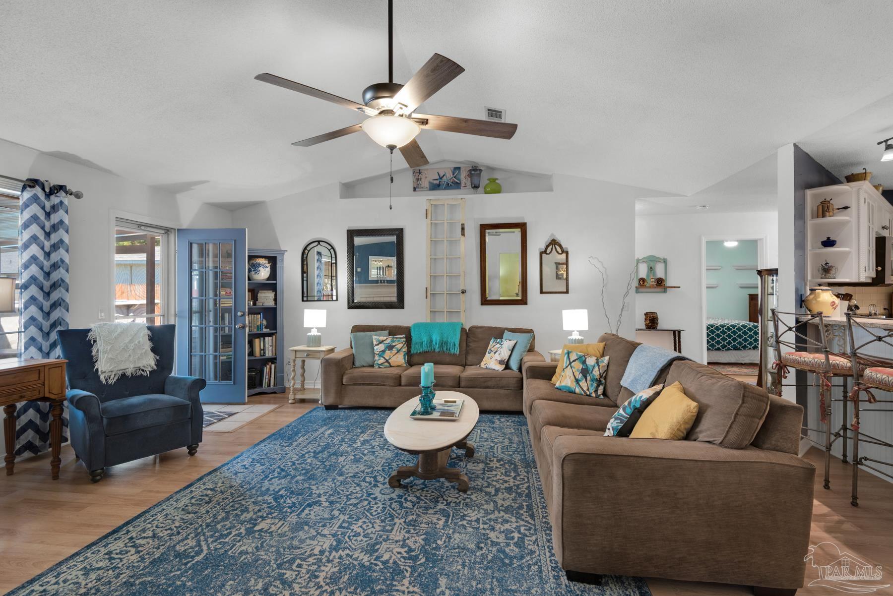 2260 Valle Escondido Dr