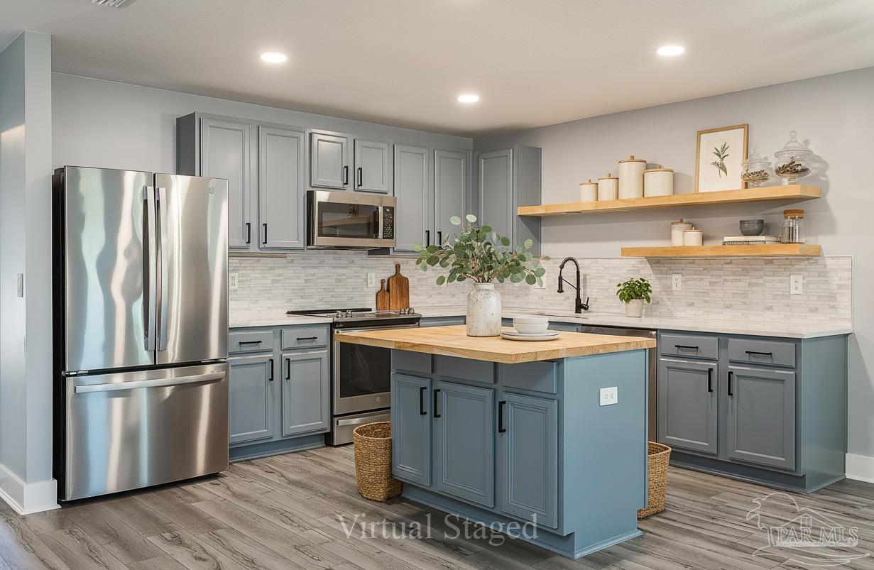 5857 Pescara Dr