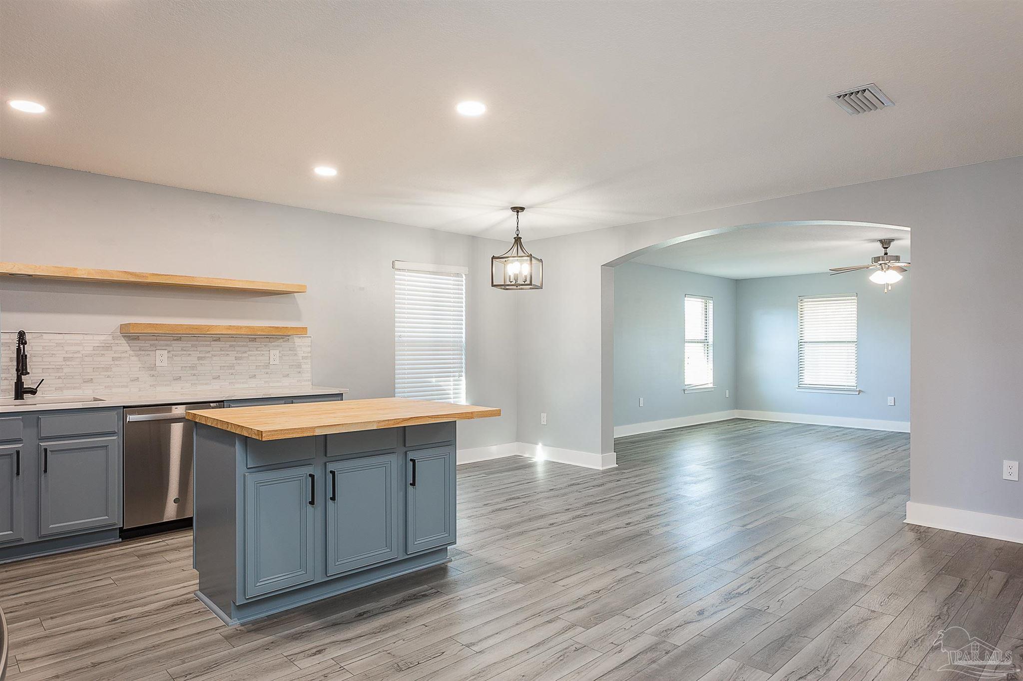 5857 Pescara Dr