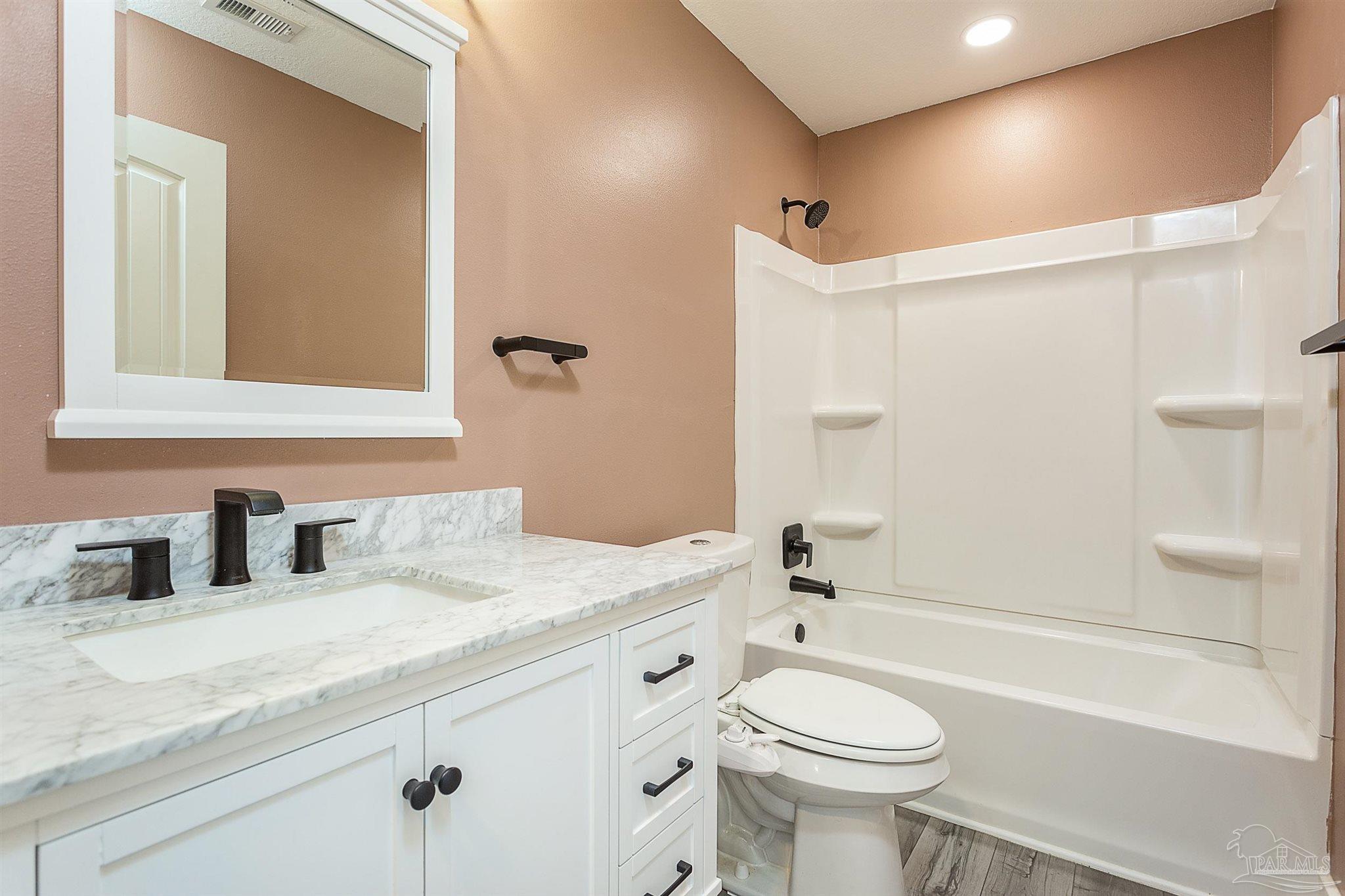 5857 Pescara Dr