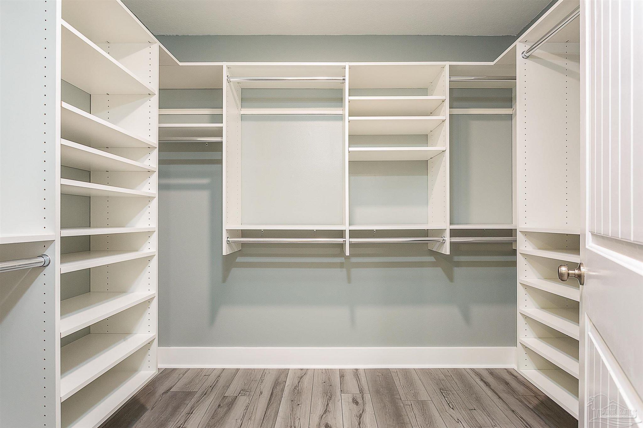 5857 Pescara Dr