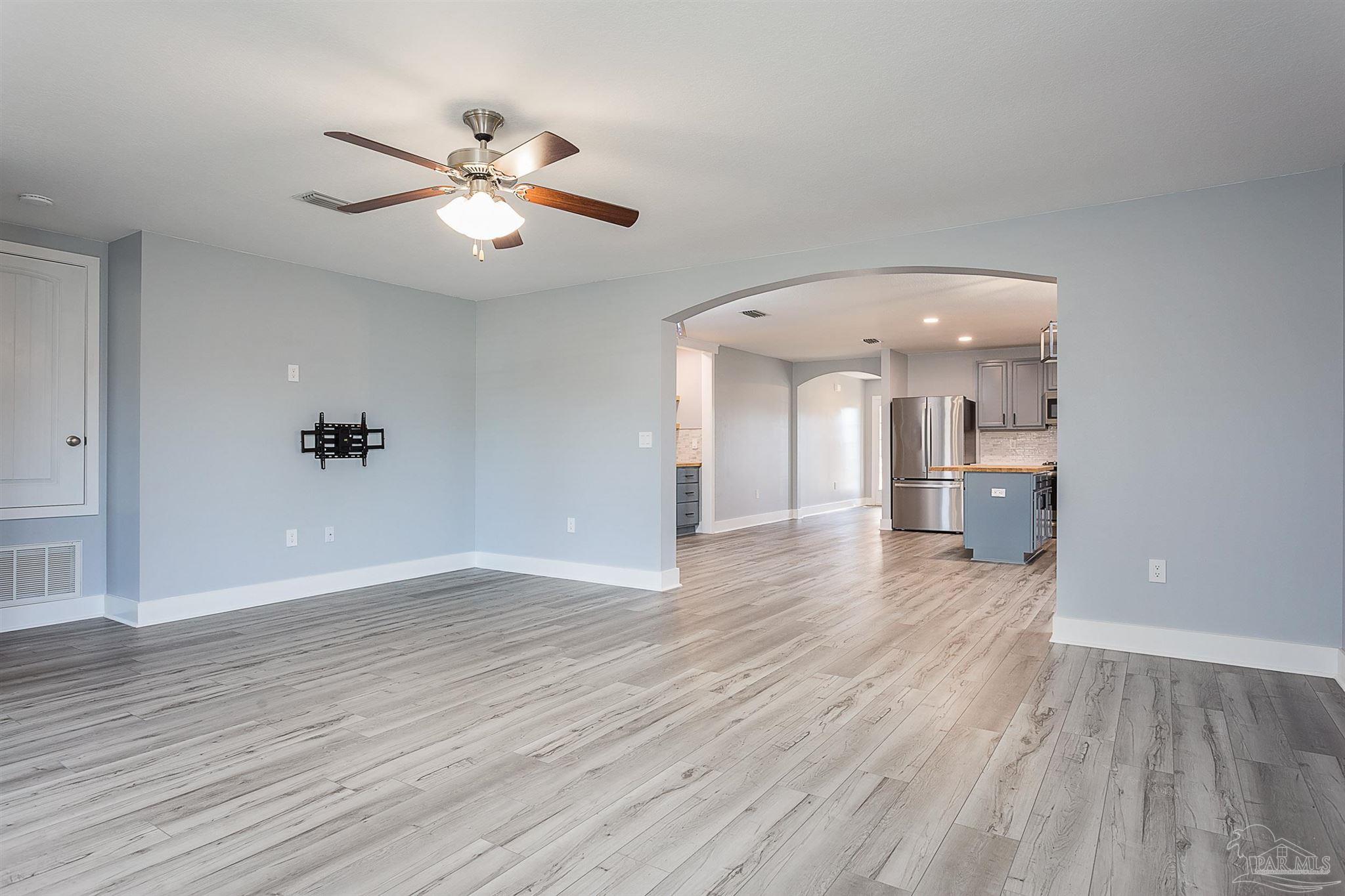5857 Pescara Dr