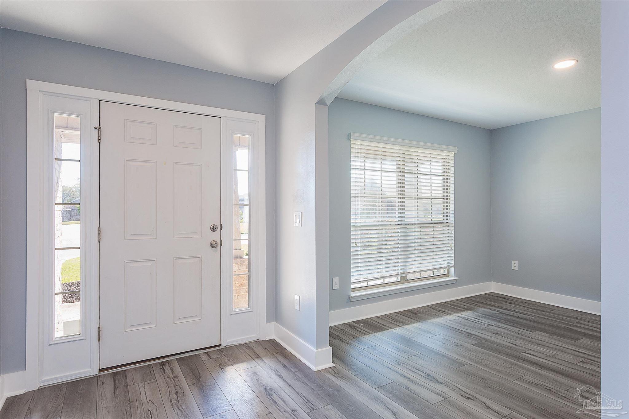 5857 Pescara Dr