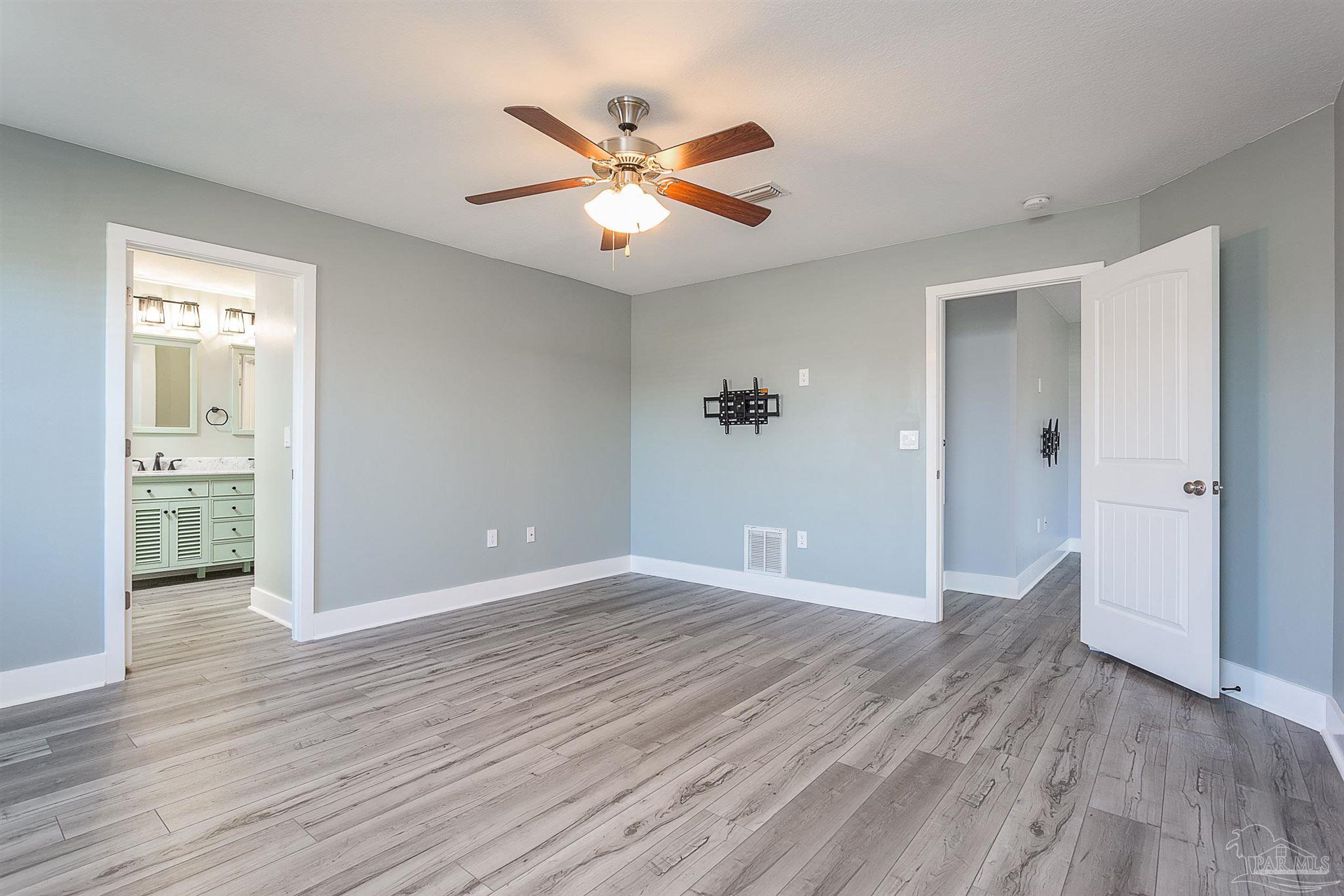 5857 Pescara Dr