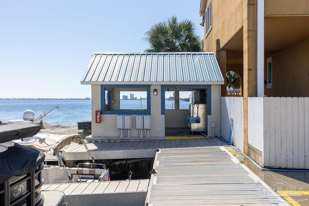 300 Pensacola Beach Rd