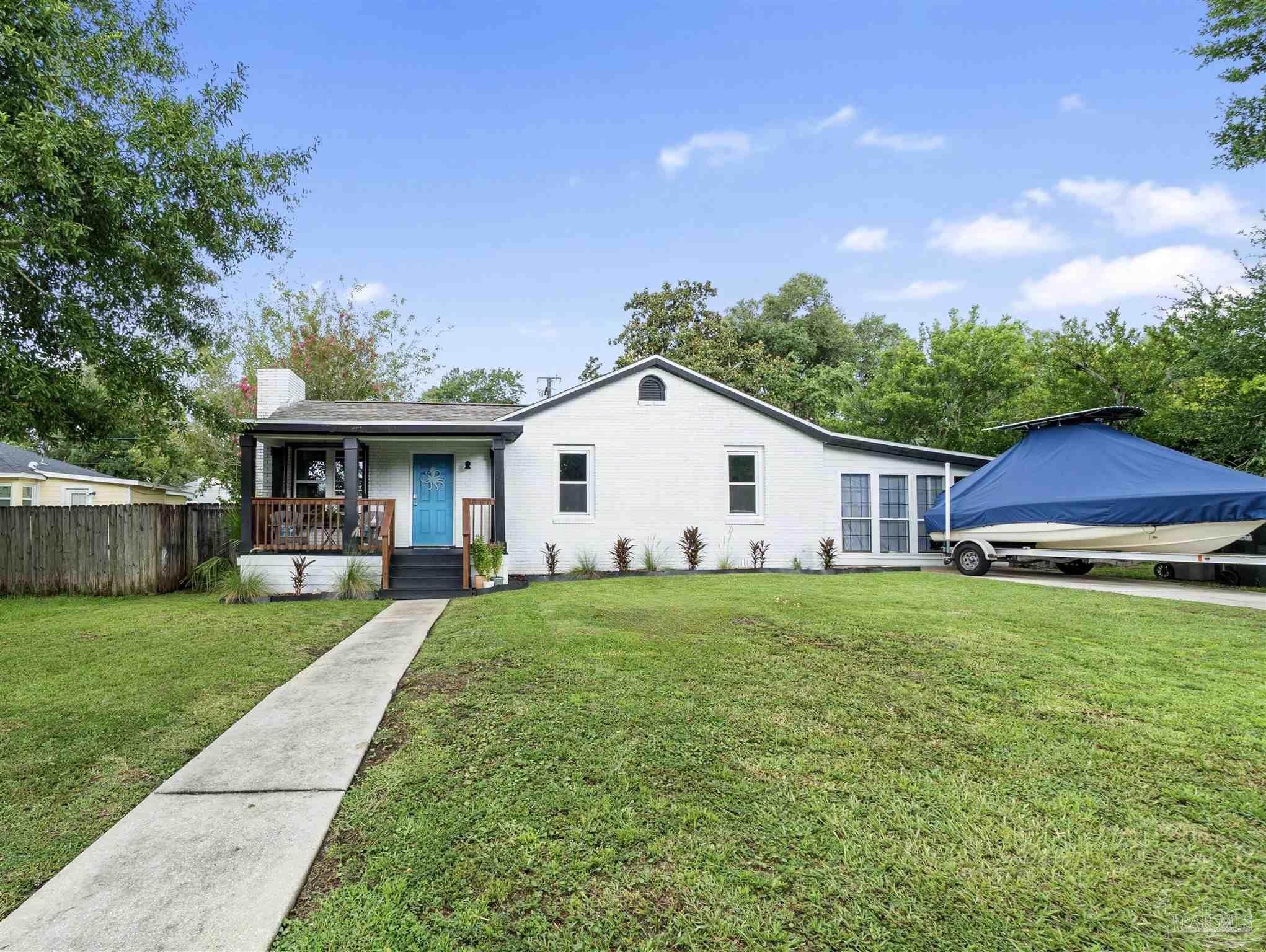 303 SE Syrcle Dr