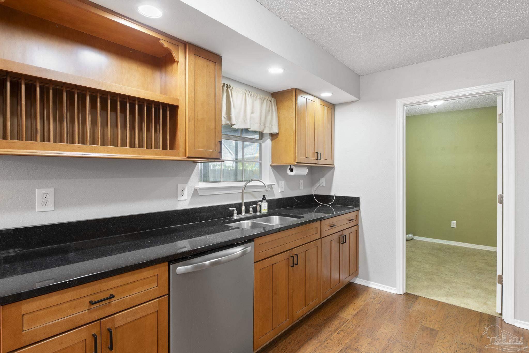 375 Mirabelle Dr