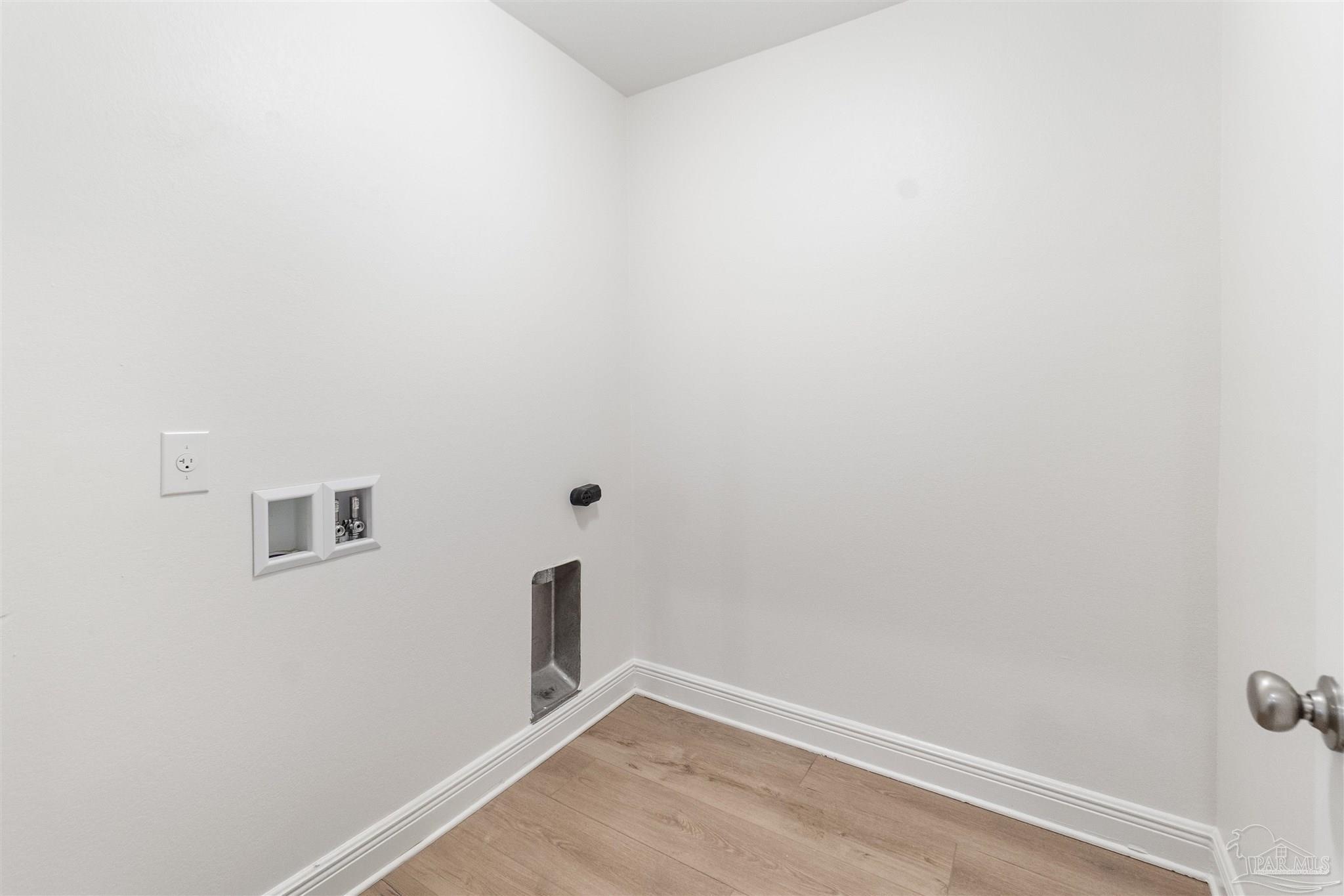 532 Edith Ln