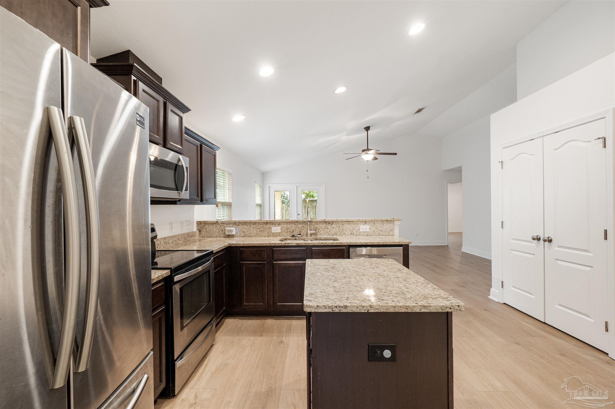 532 Edith Ln