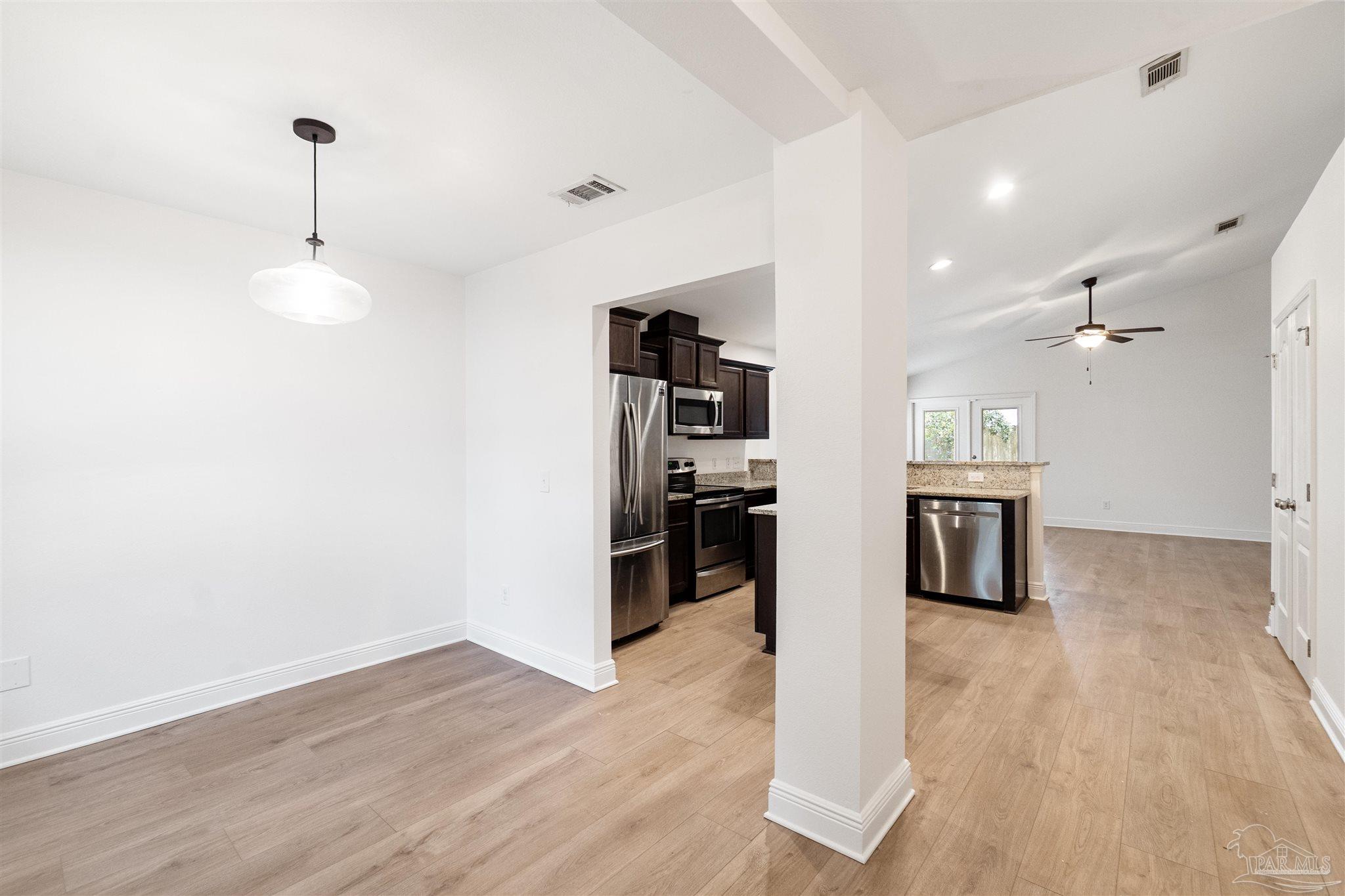 532 Edith Ln