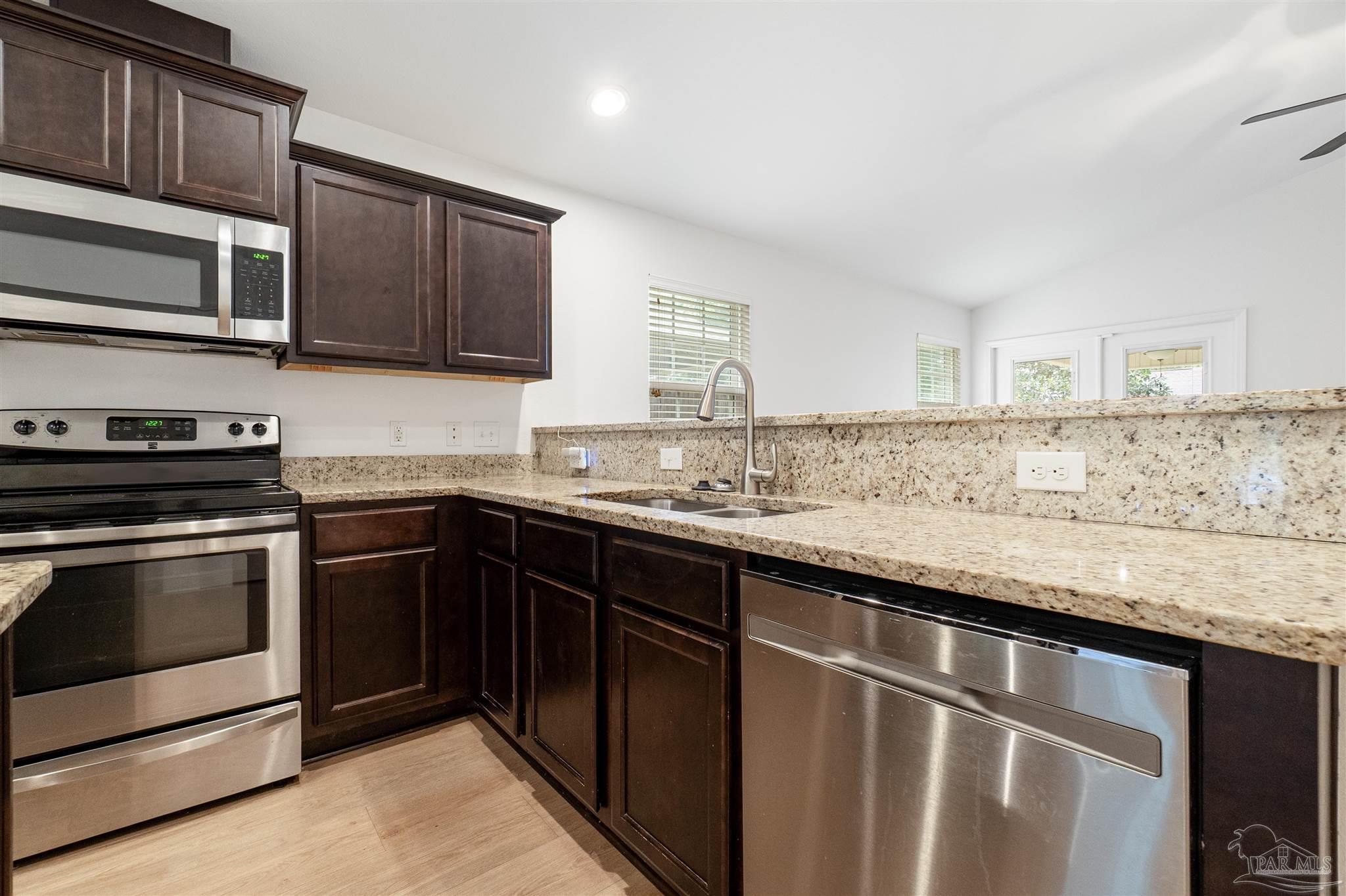 532 Edith Ln