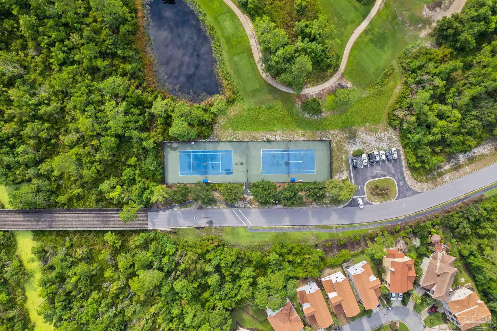 645 Lost Key Dr # 204