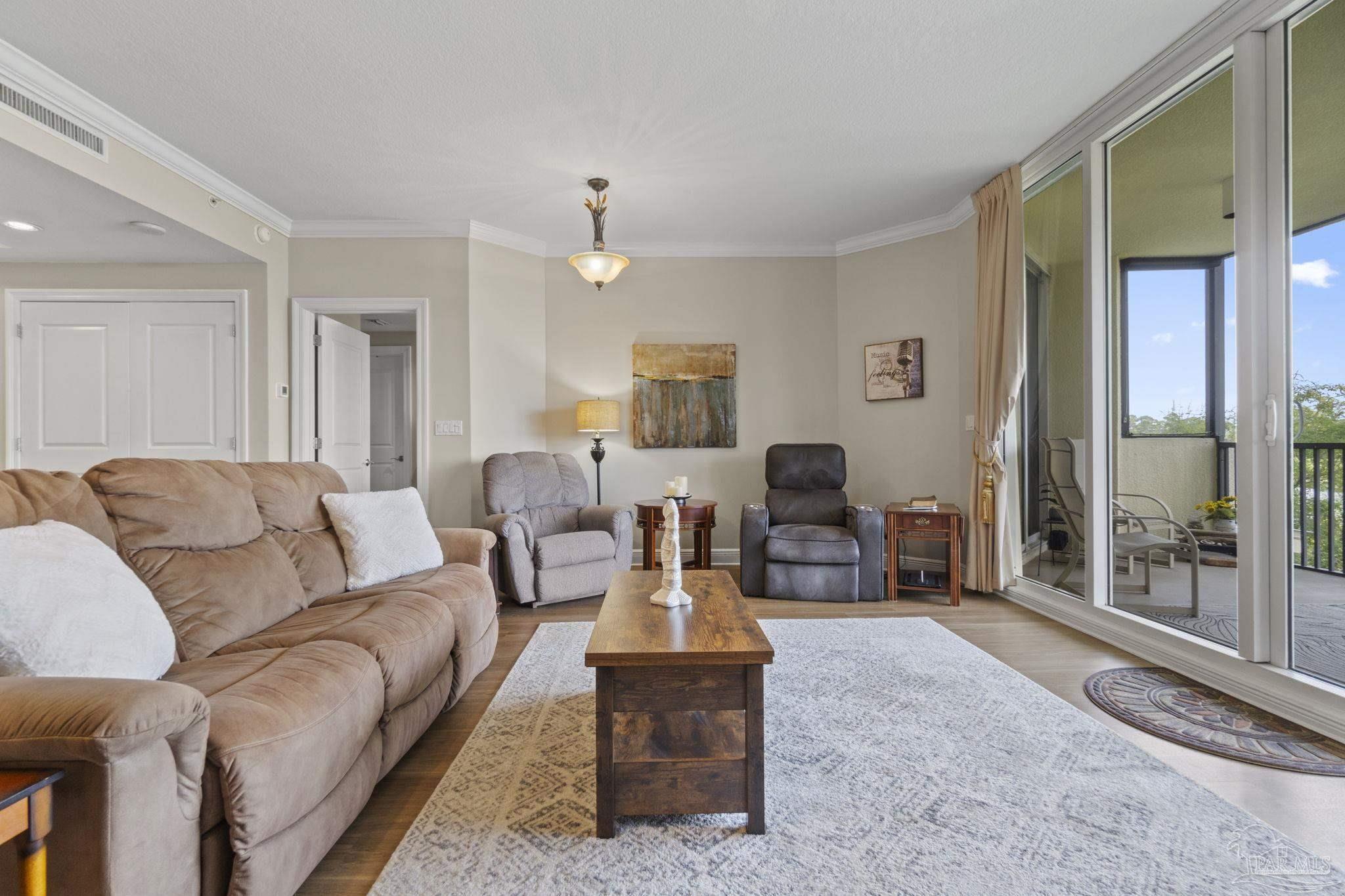 645 Lost Key Dr # 204