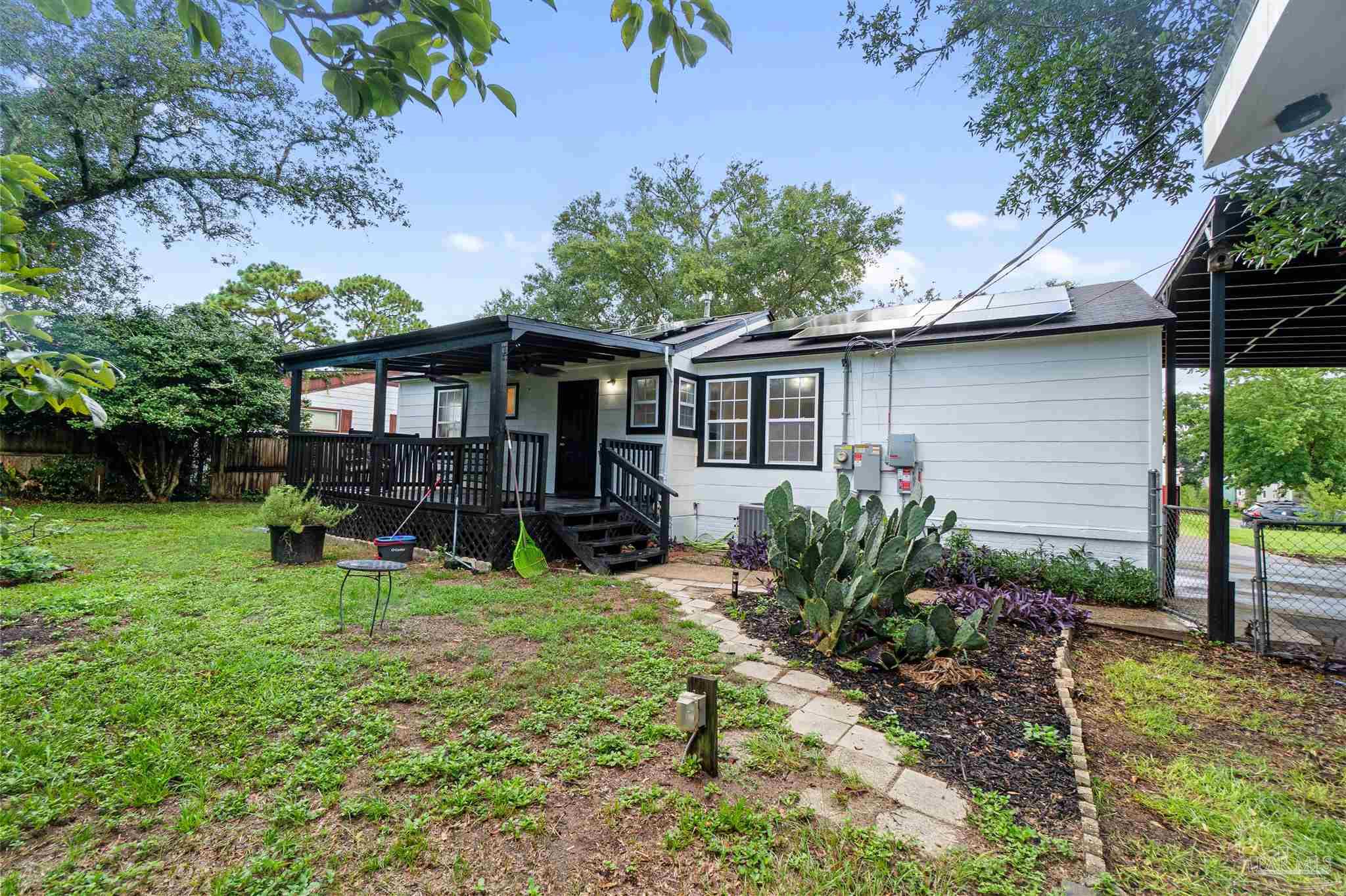 211 W Sunset Ave