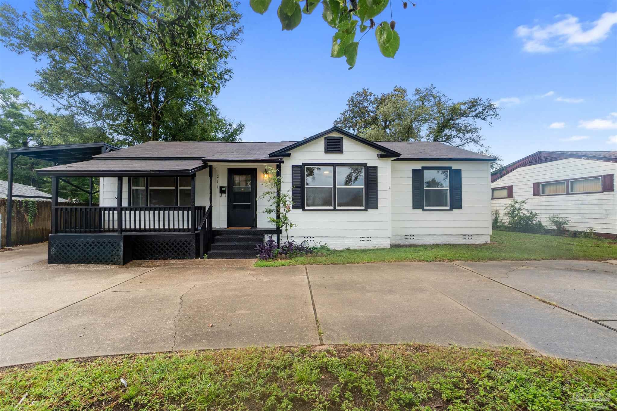 211 W Sunset Ave