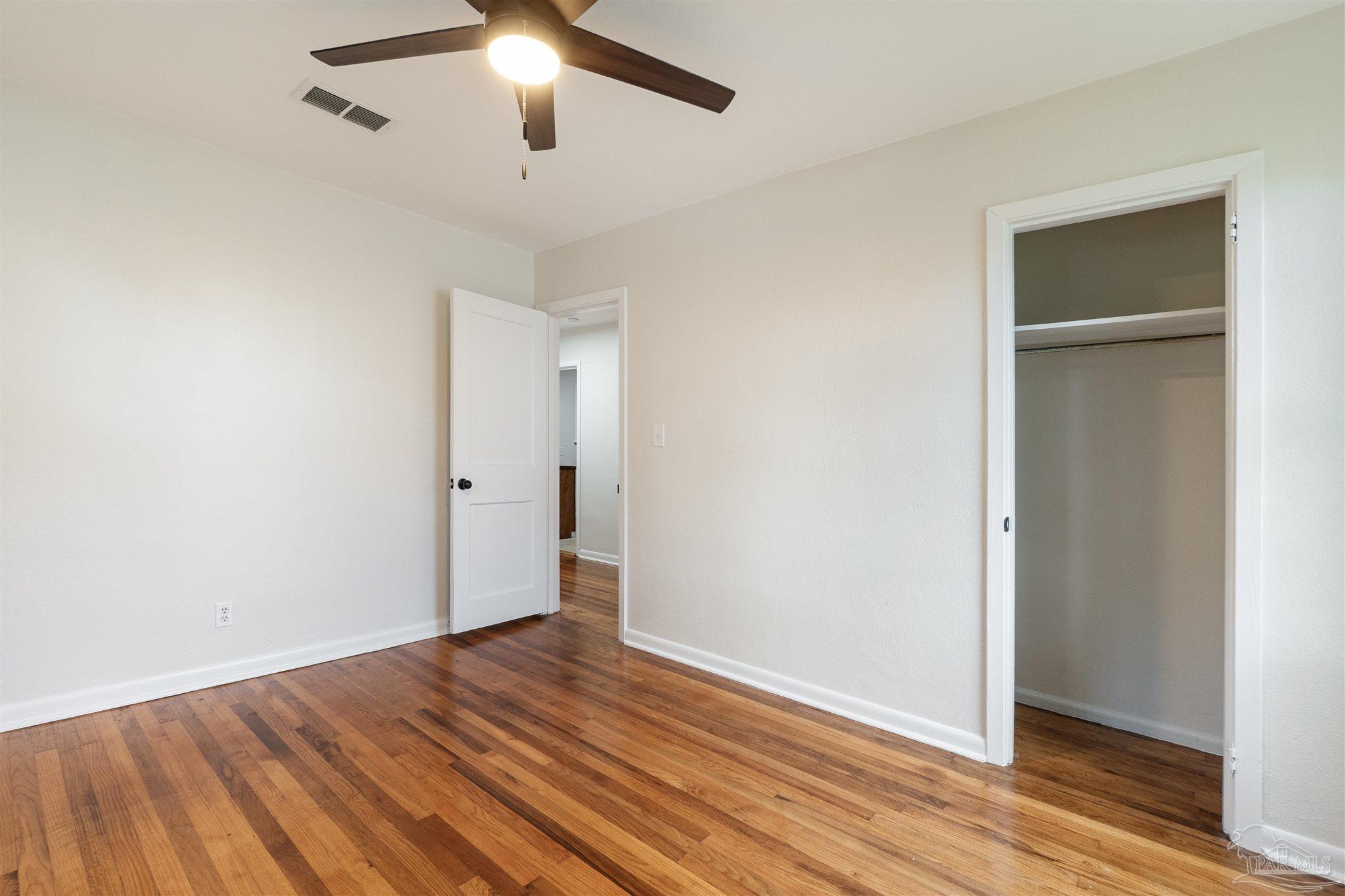 211 W Sunset Ave