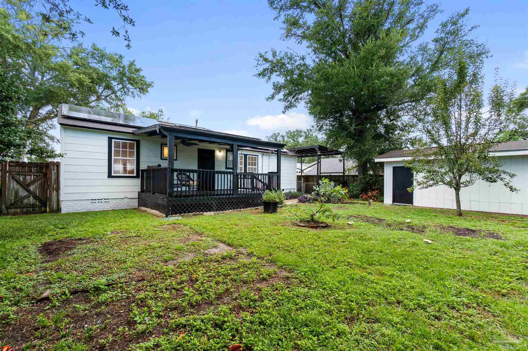 211 W Sunset Ave