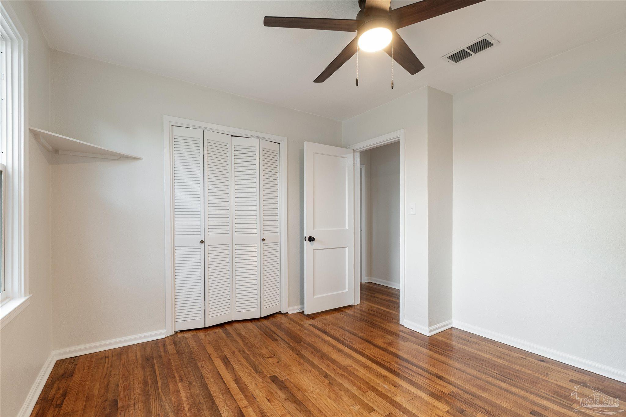 211 W Sunset Ave