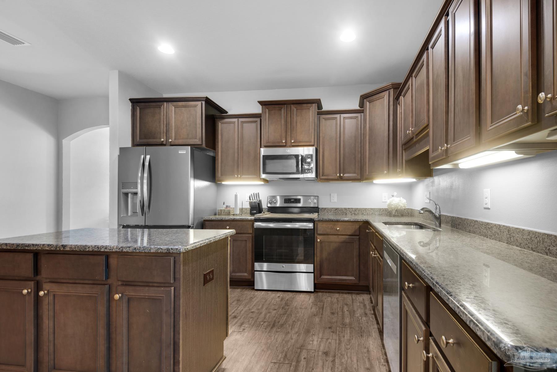 6311 Ladera Trl