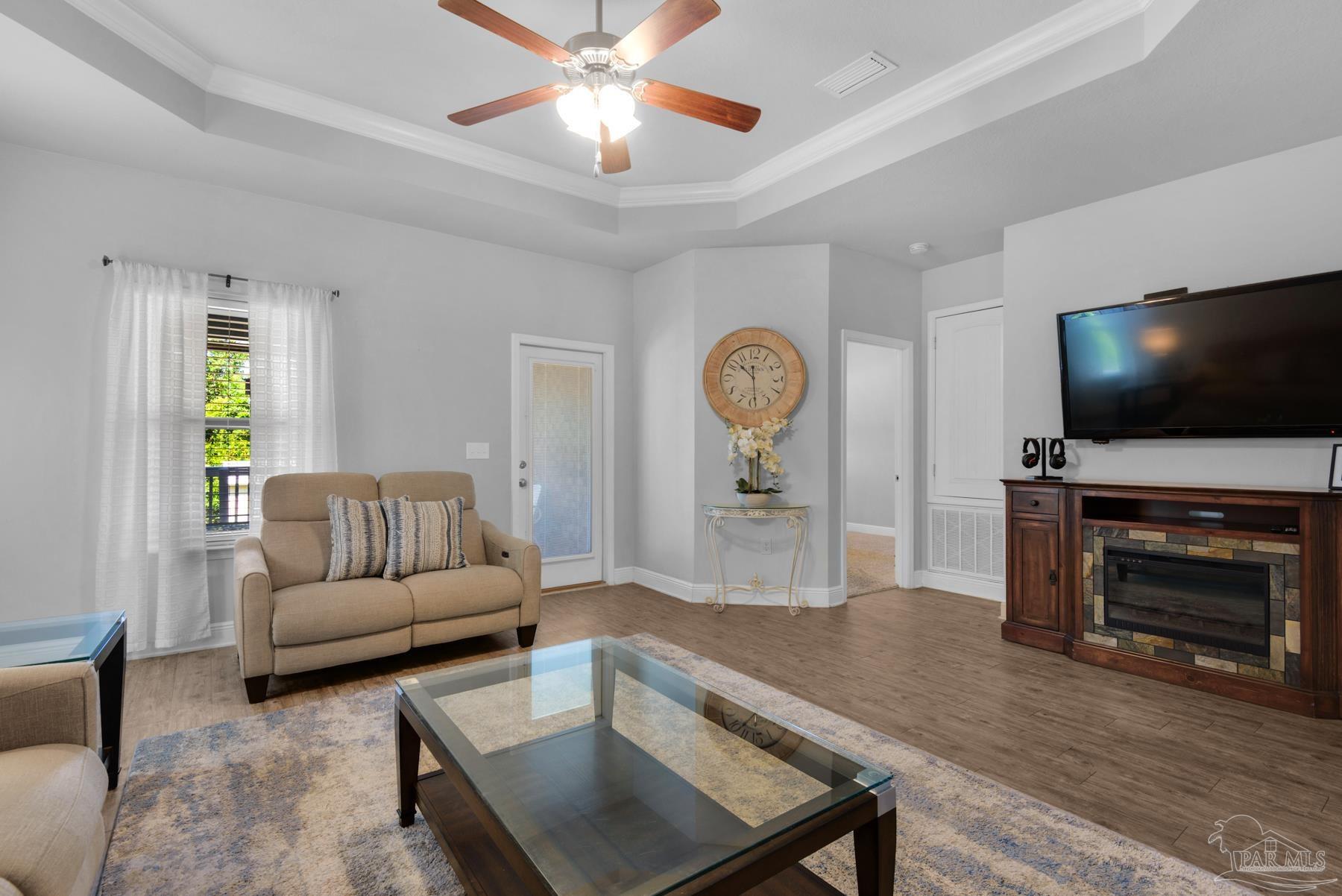 6311 Ladera Trl