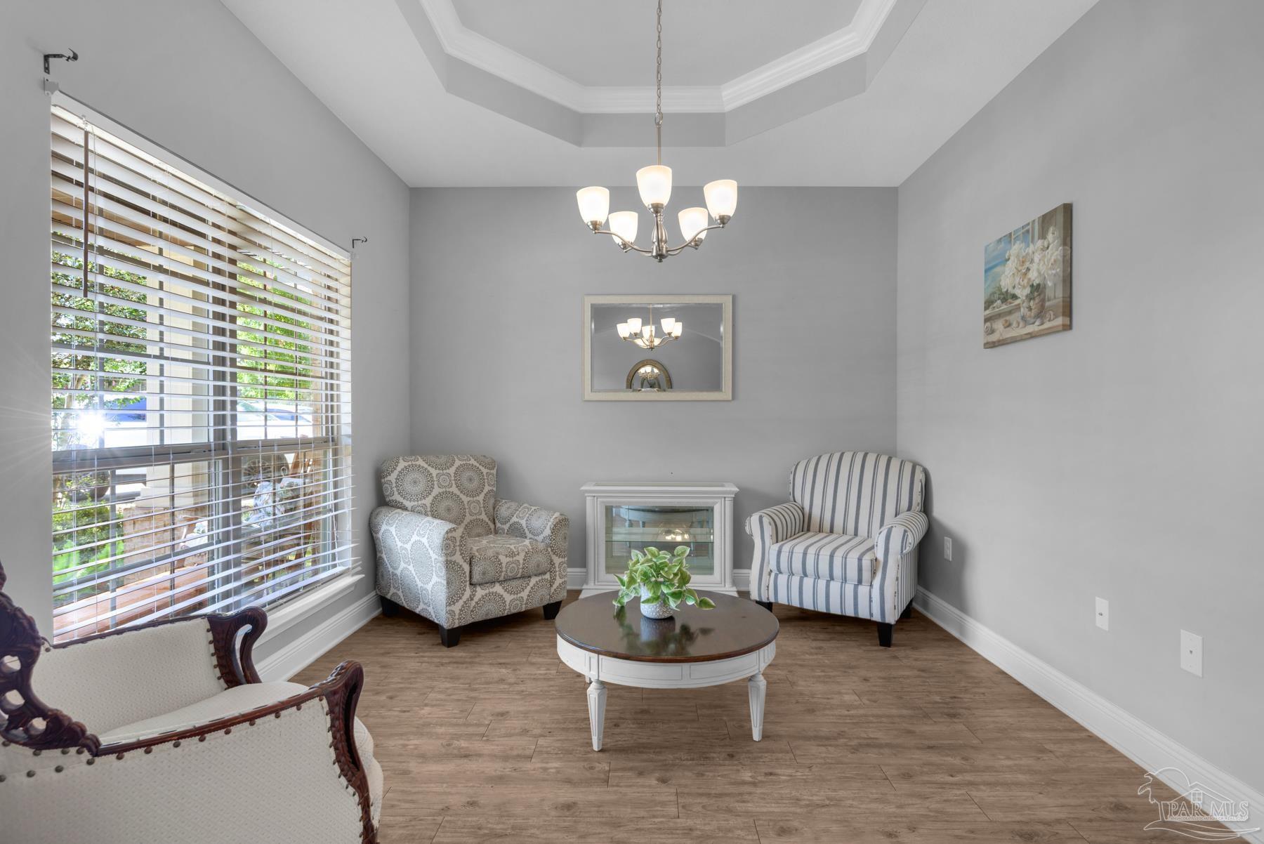 6311 Ladera Trl