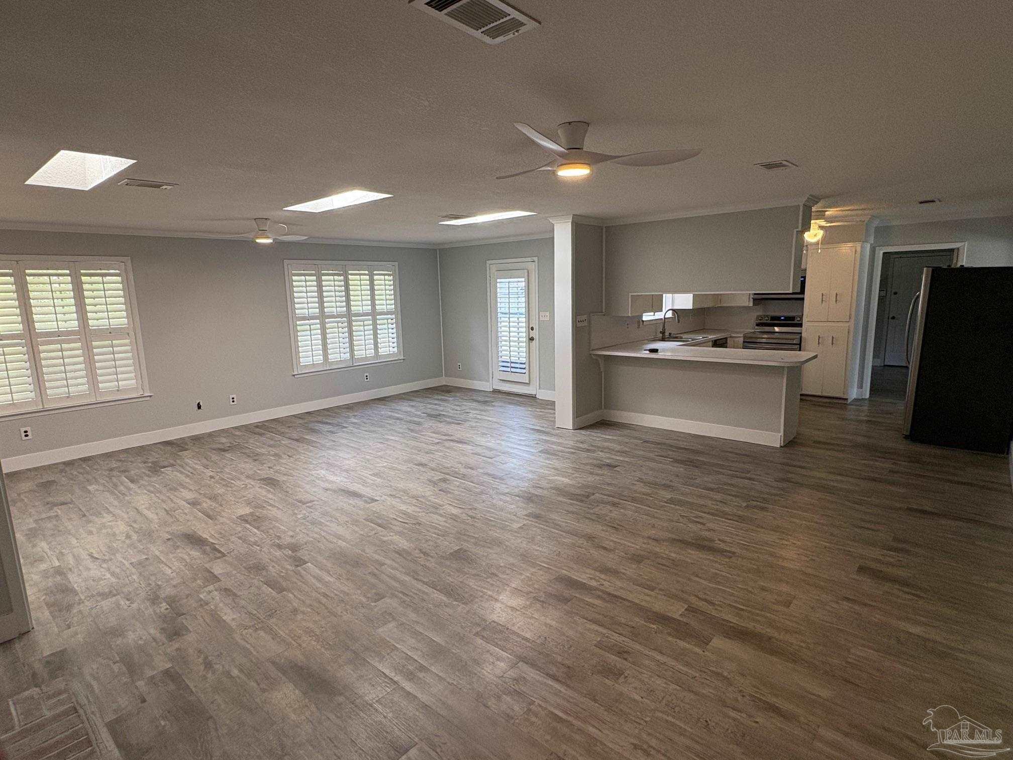 307 N 57th Ave