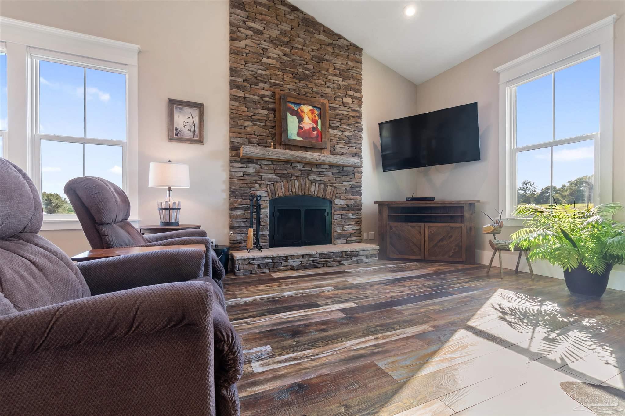 4225 Dream Acres Rd