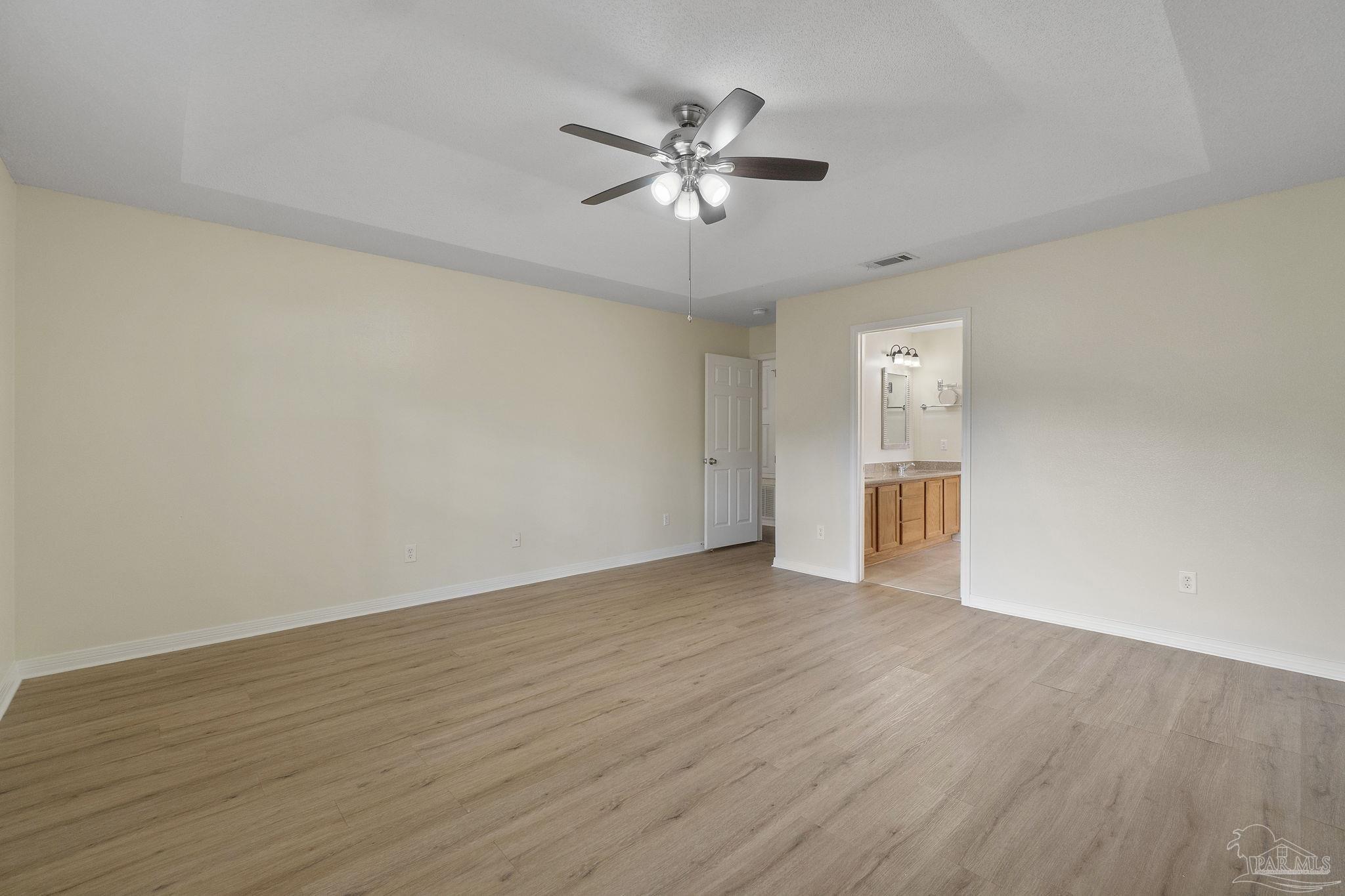 10905 Trellis Ln