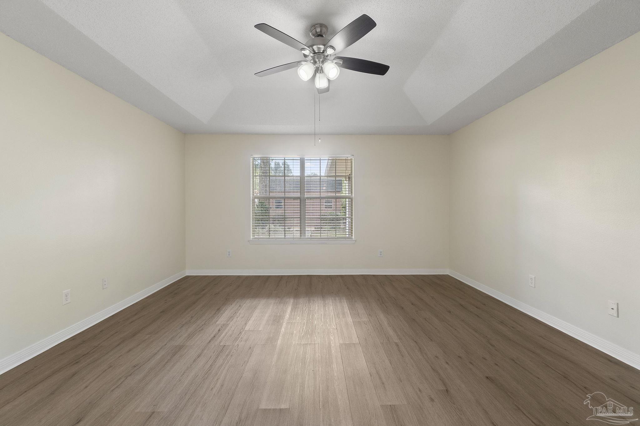 10905 Trellis Ln