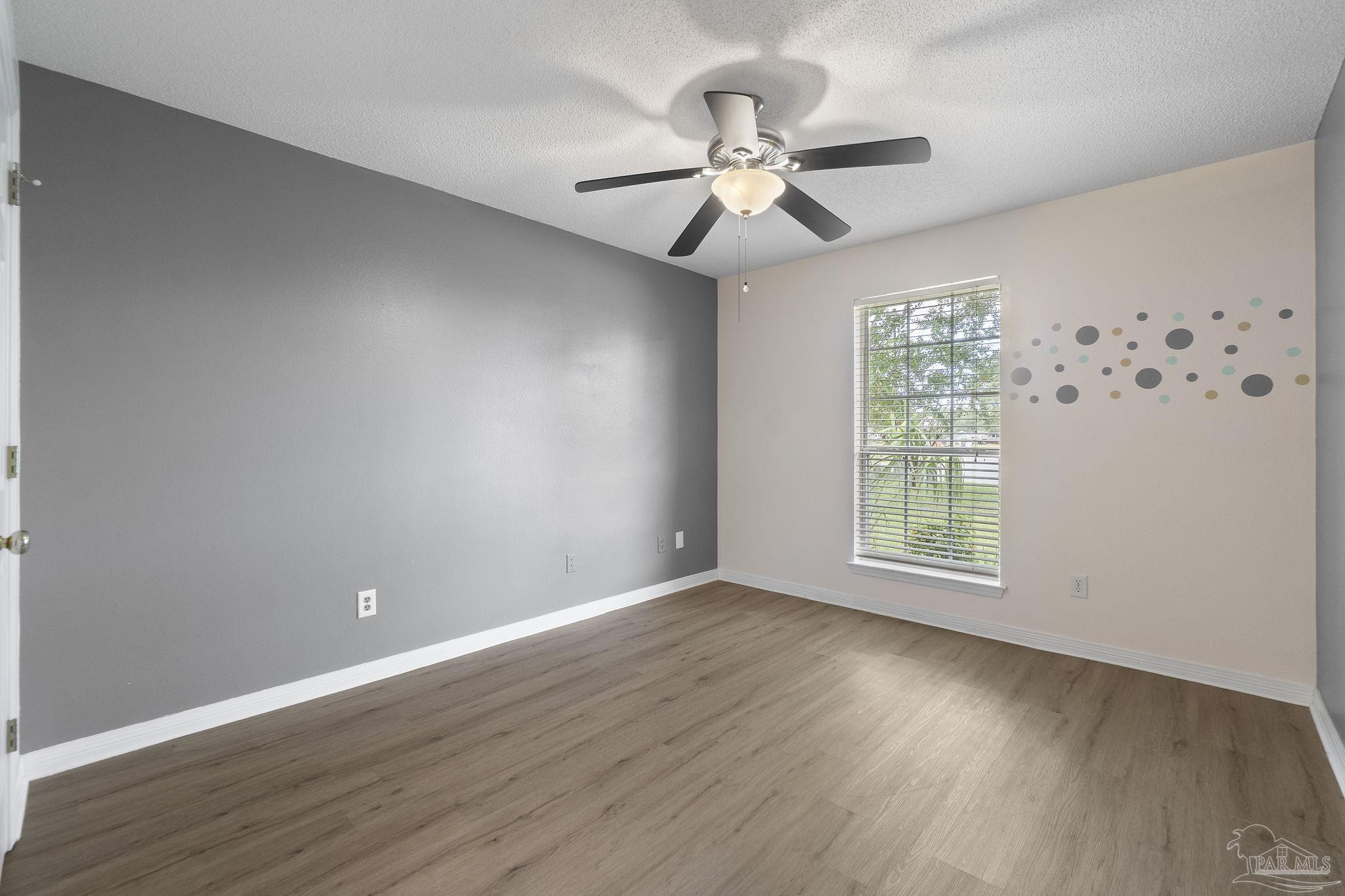 10905 Trellis Ln