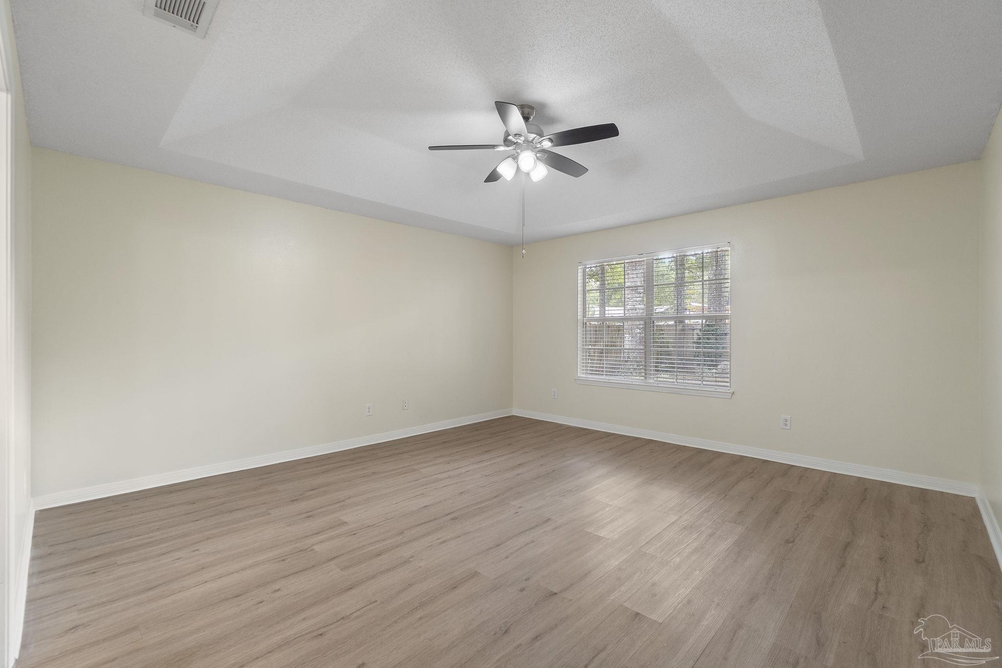 10905 Trellis Ln