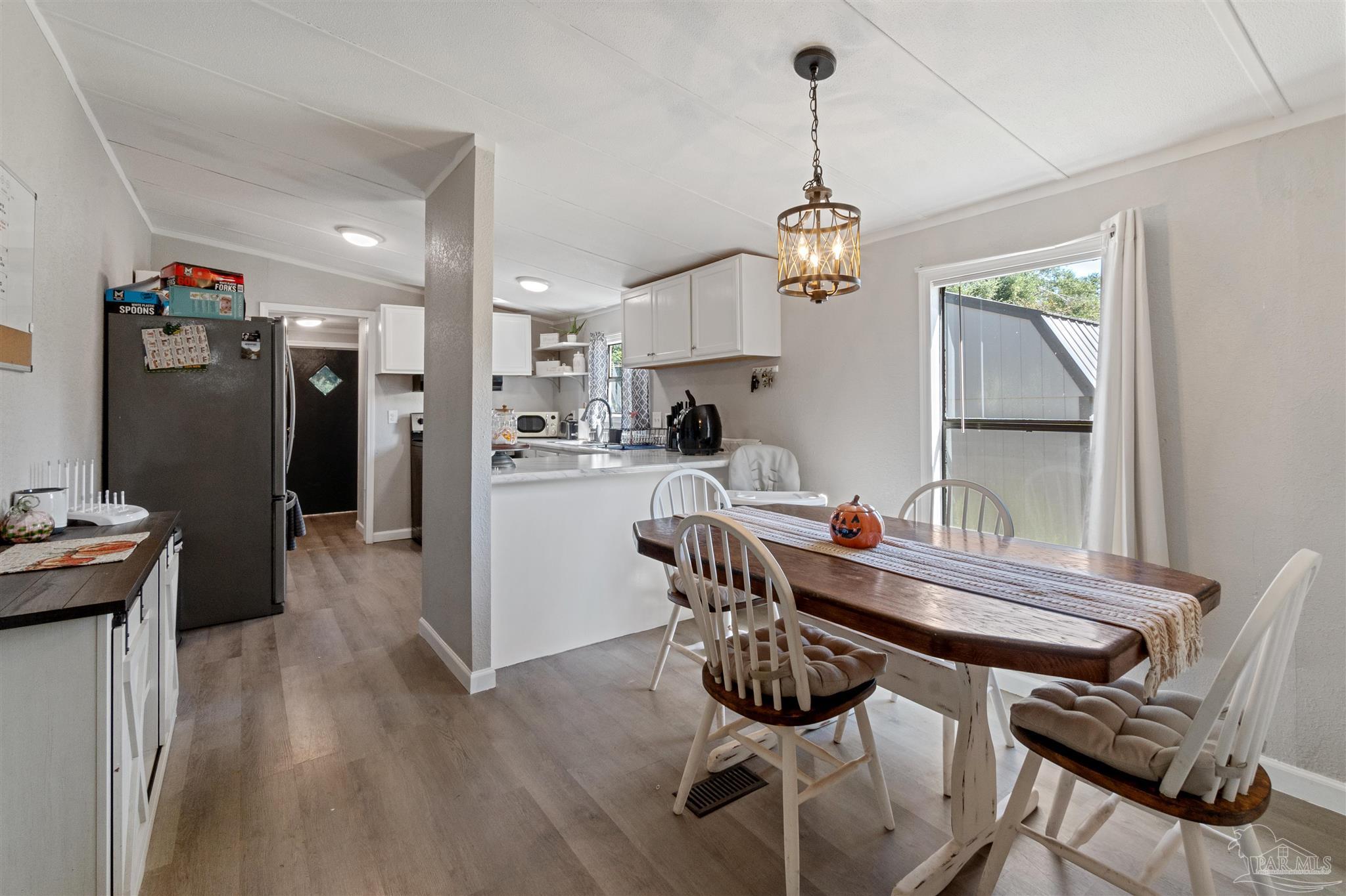 7868 Whiting Field Cir