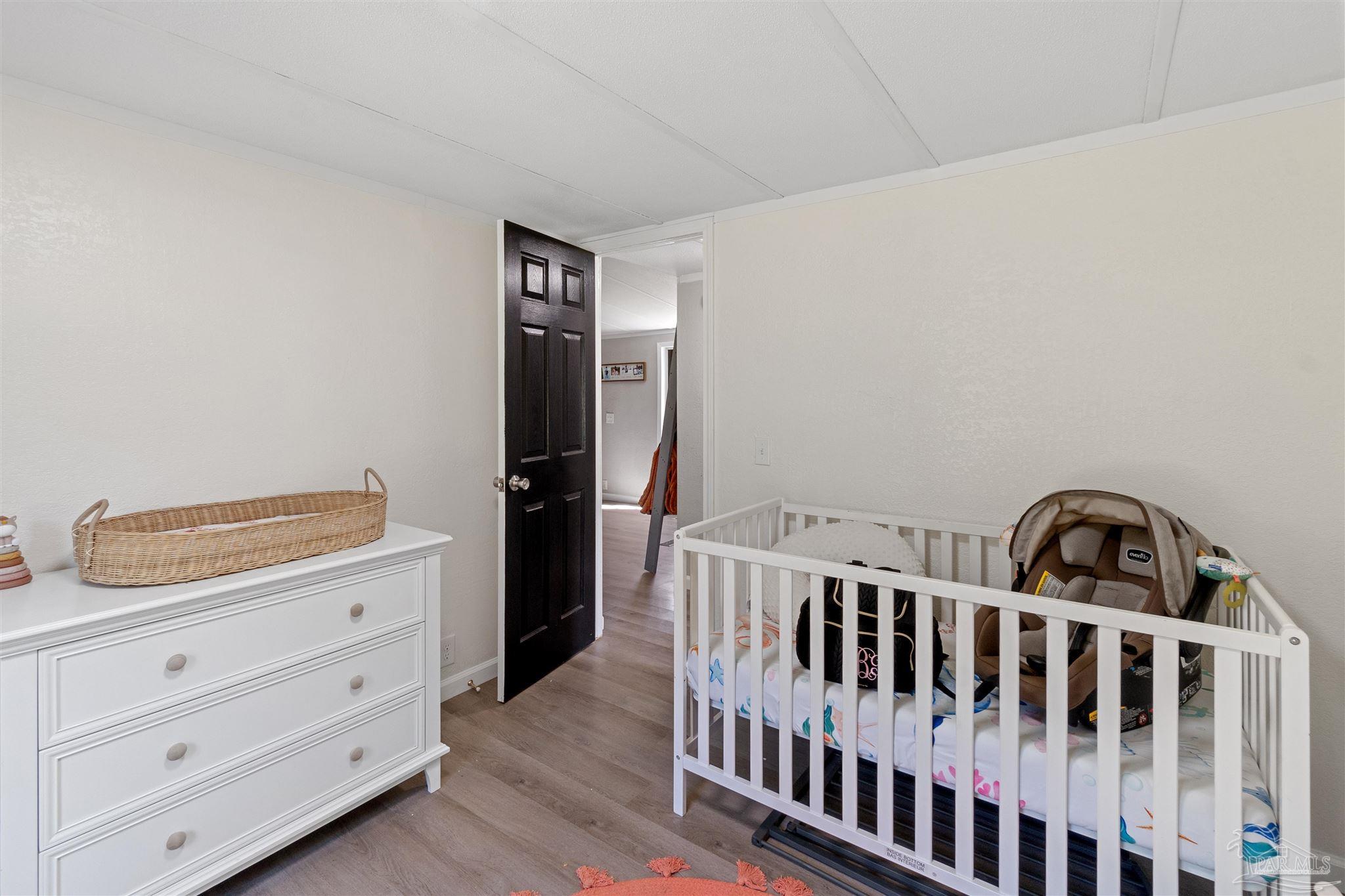 7868 Whiting Field Cir