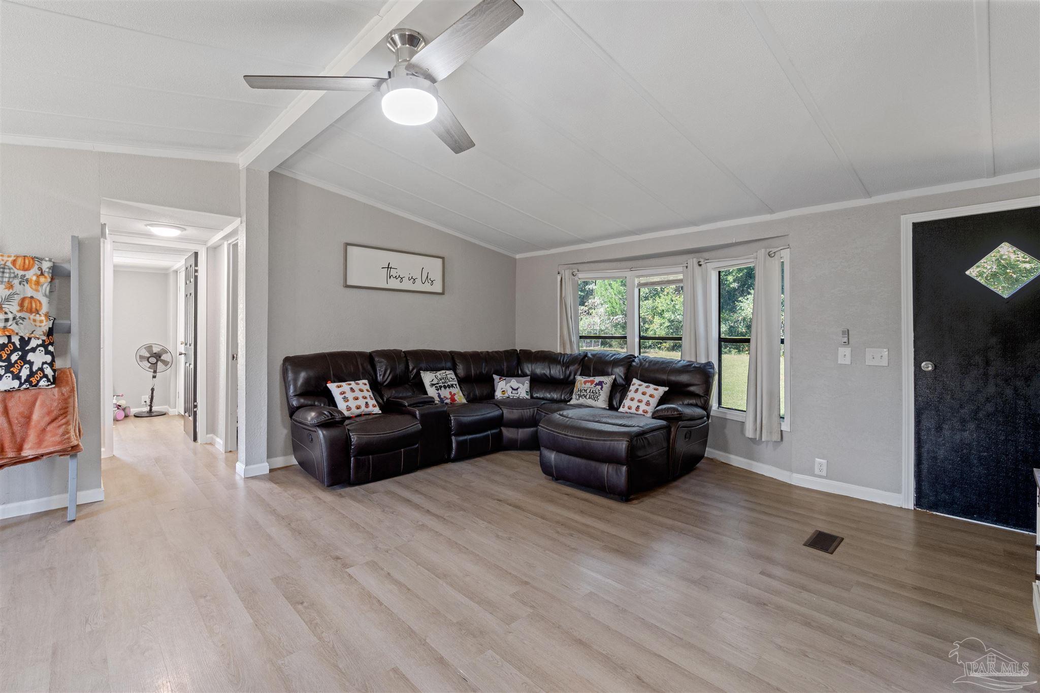 7868 Whiting Field Cir