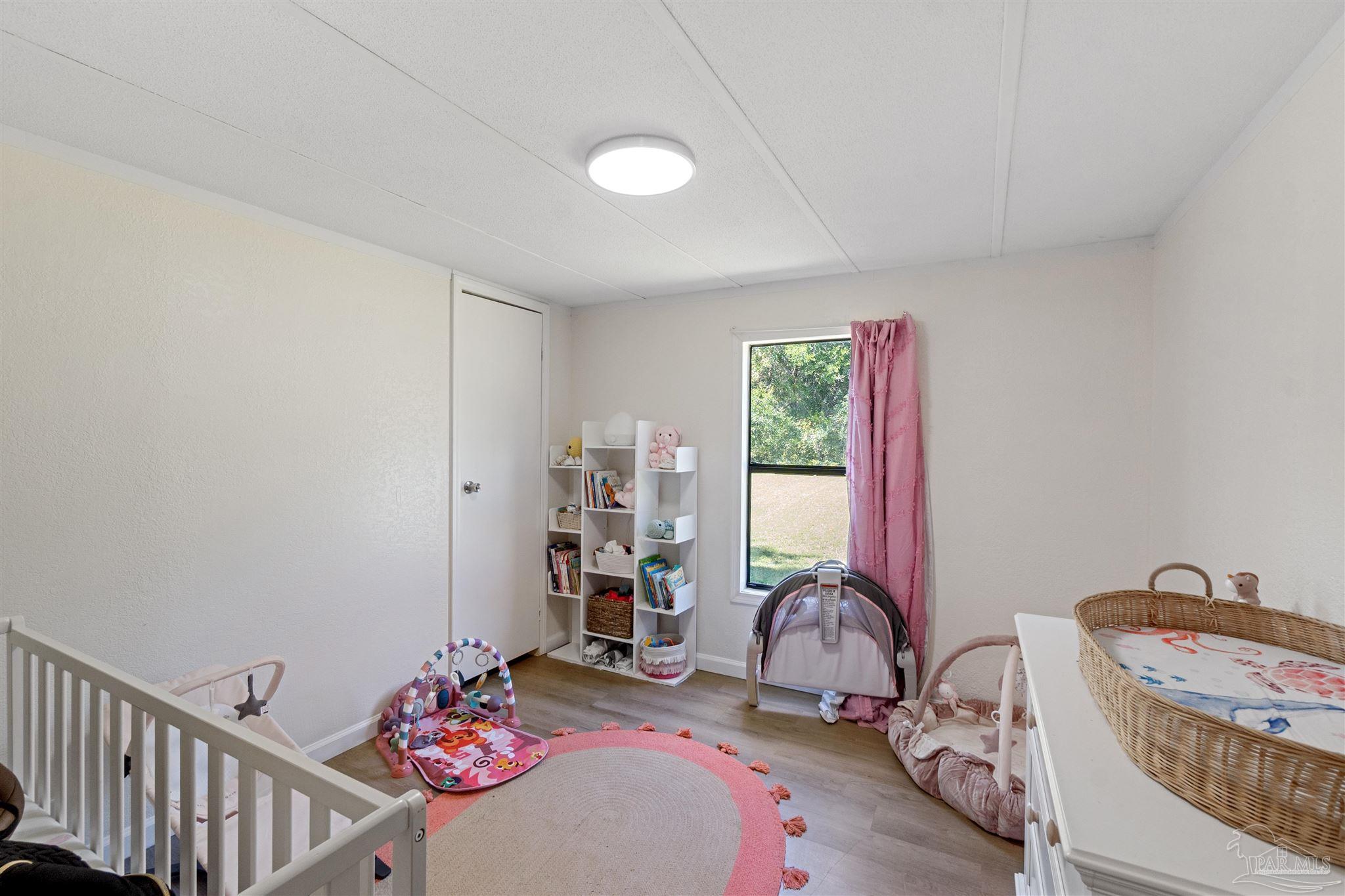 7868 Whiting Field Cir