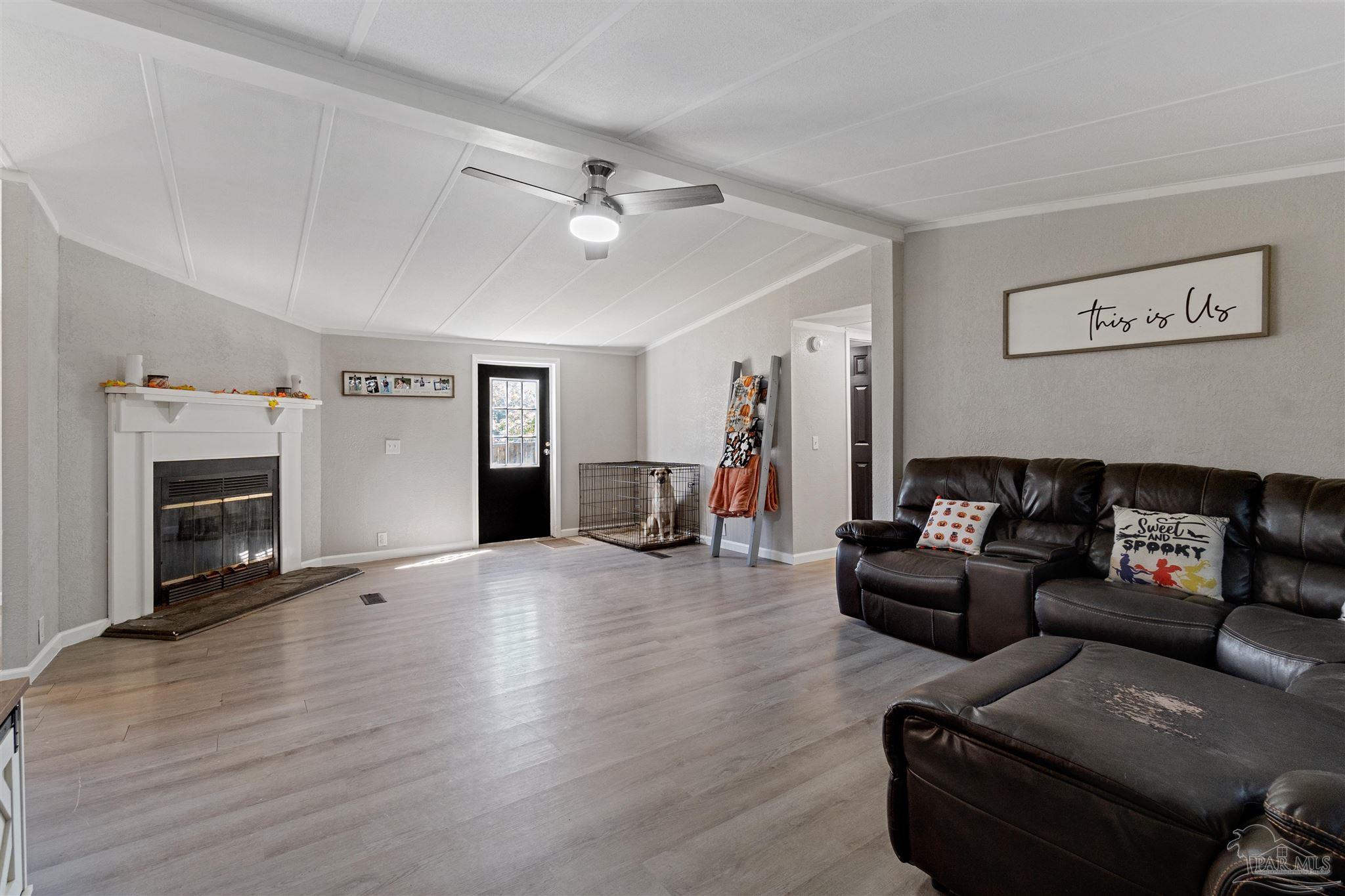 7868 Whiting Field Cir